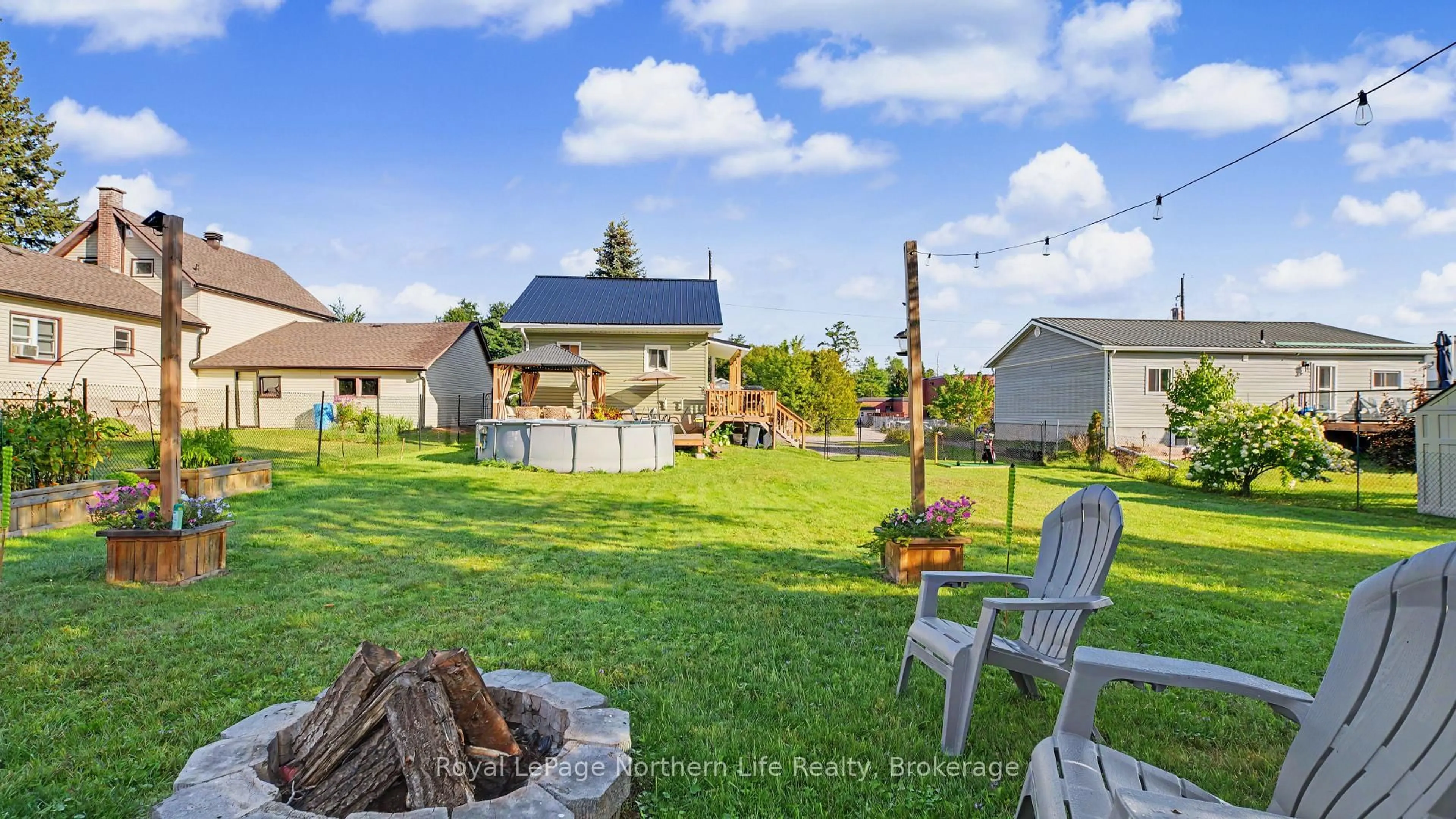 Patio, water/lake/river/ocean view for 189 Bay St, Callander Ontario P0H 1H0