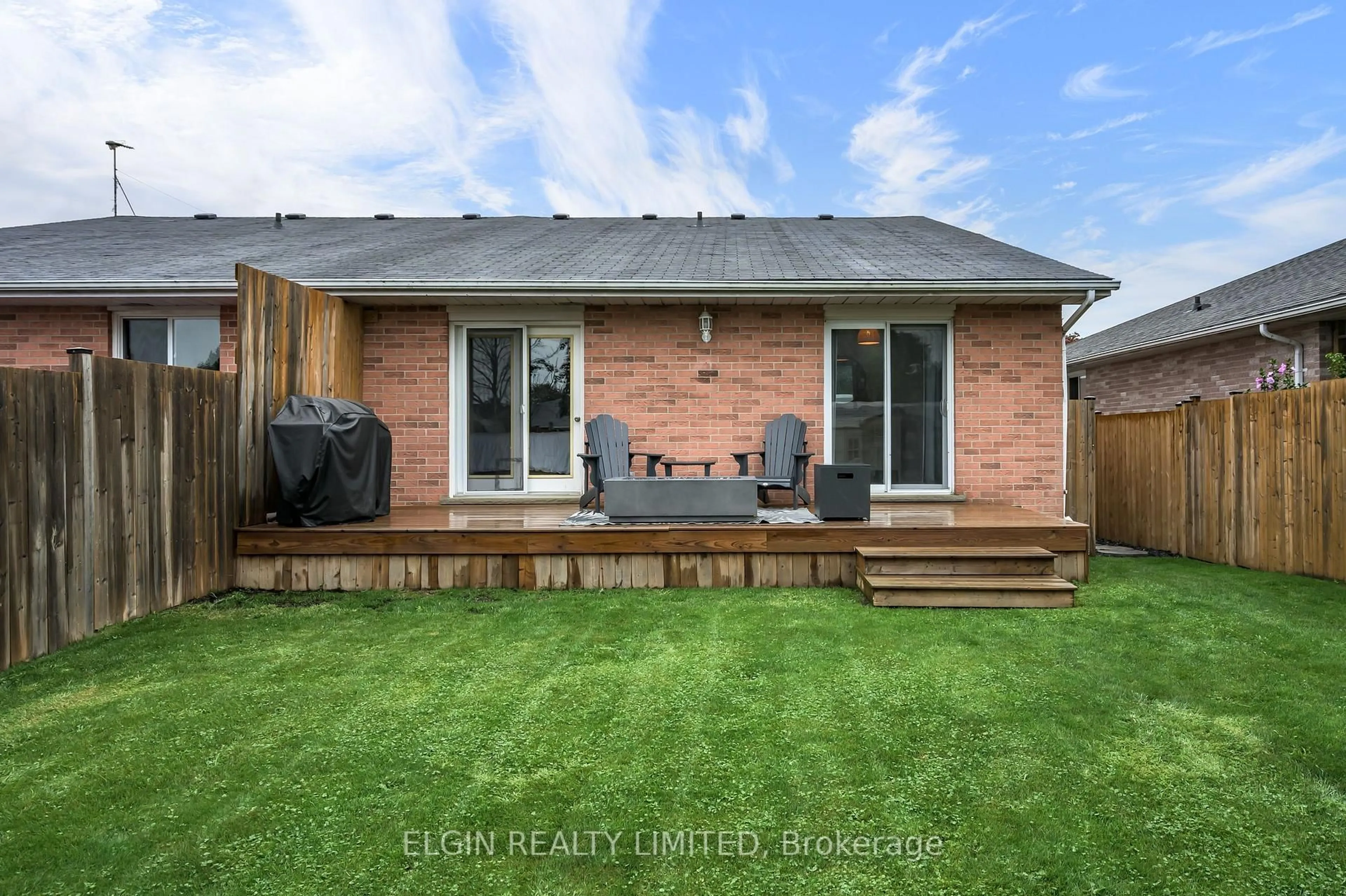 Unknown for 69 Carrie Cres, St. Thomas Ontario N5R 6C2