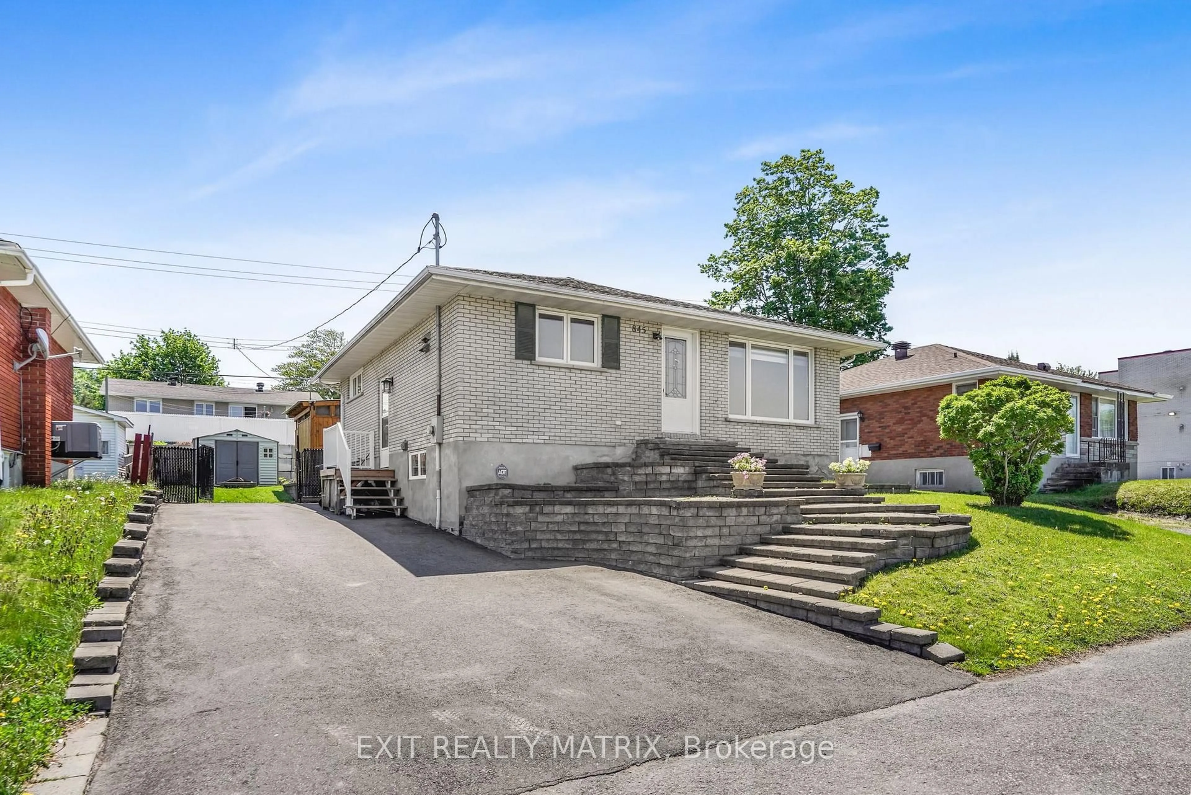 Unknown for 845 Cartier Blvd, Hawkesbury Ontario K6A 1W9