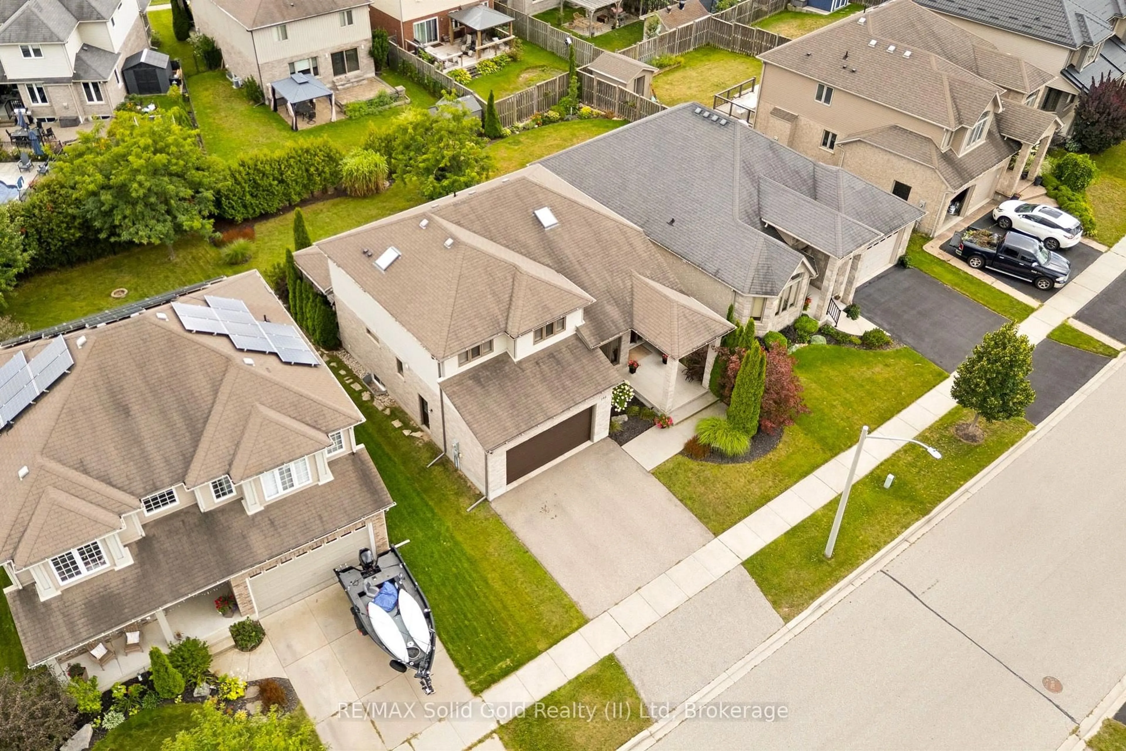 A pic from outside/outdoor area/front of a property/back of a property/a pic from drone, street for 195 Townsend Dr, Woolwich Ontario N0B 1M0