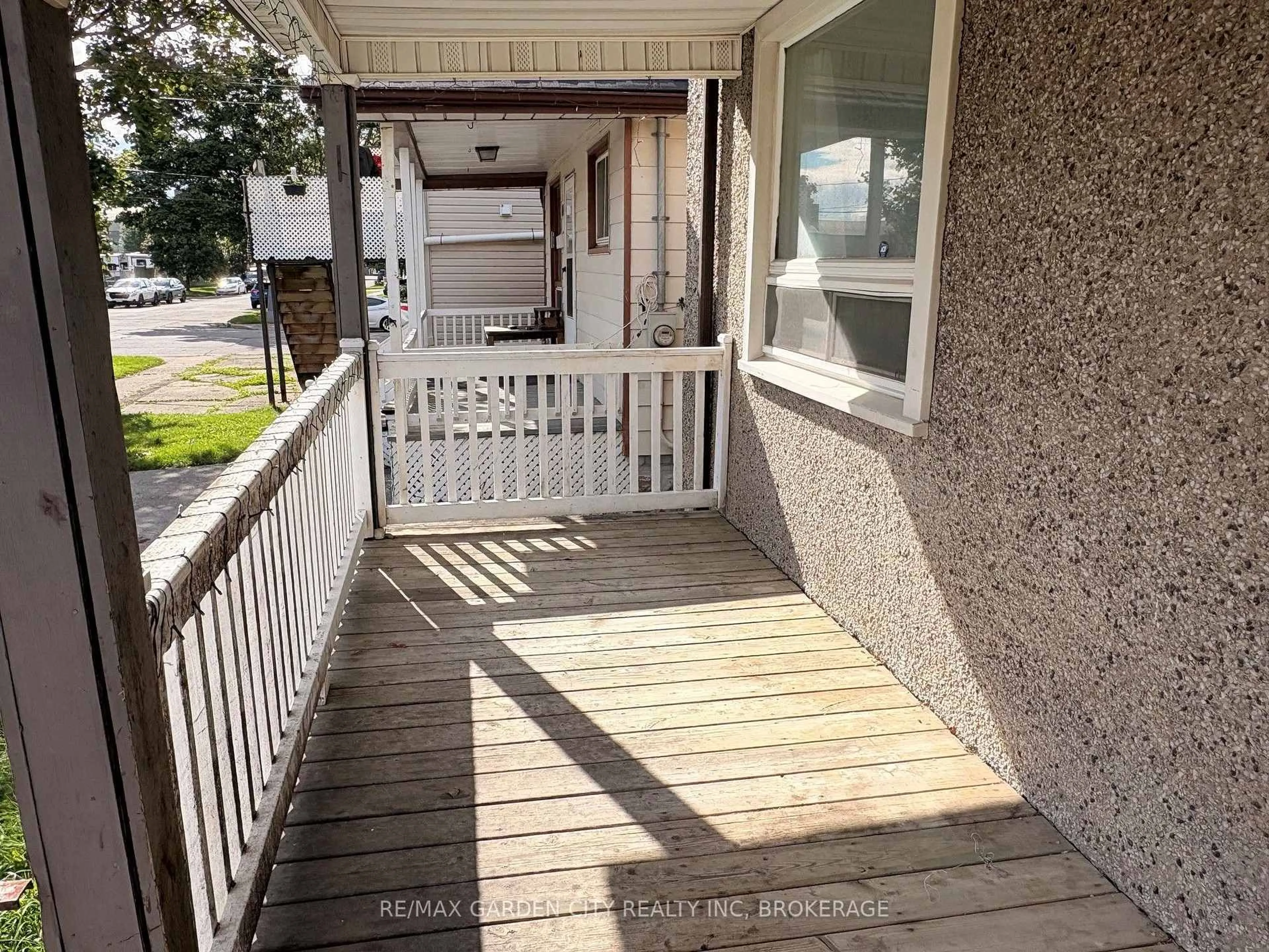 Unknown for 50 COZY St, Welland Ontario L3B 4H1
