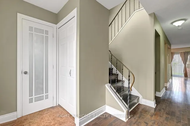 1736 Stoneboat Cres, Orleans 3