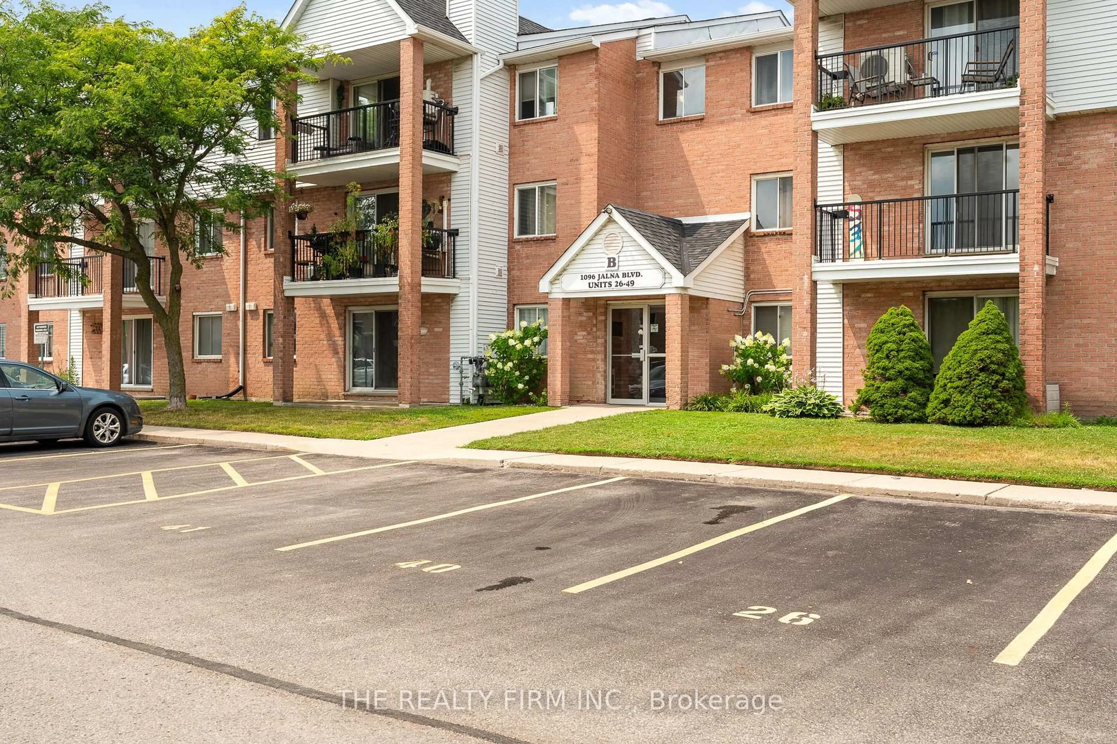 Unknown for 1096 Jalna Blvd #40, London South Ontario N6E 3B8