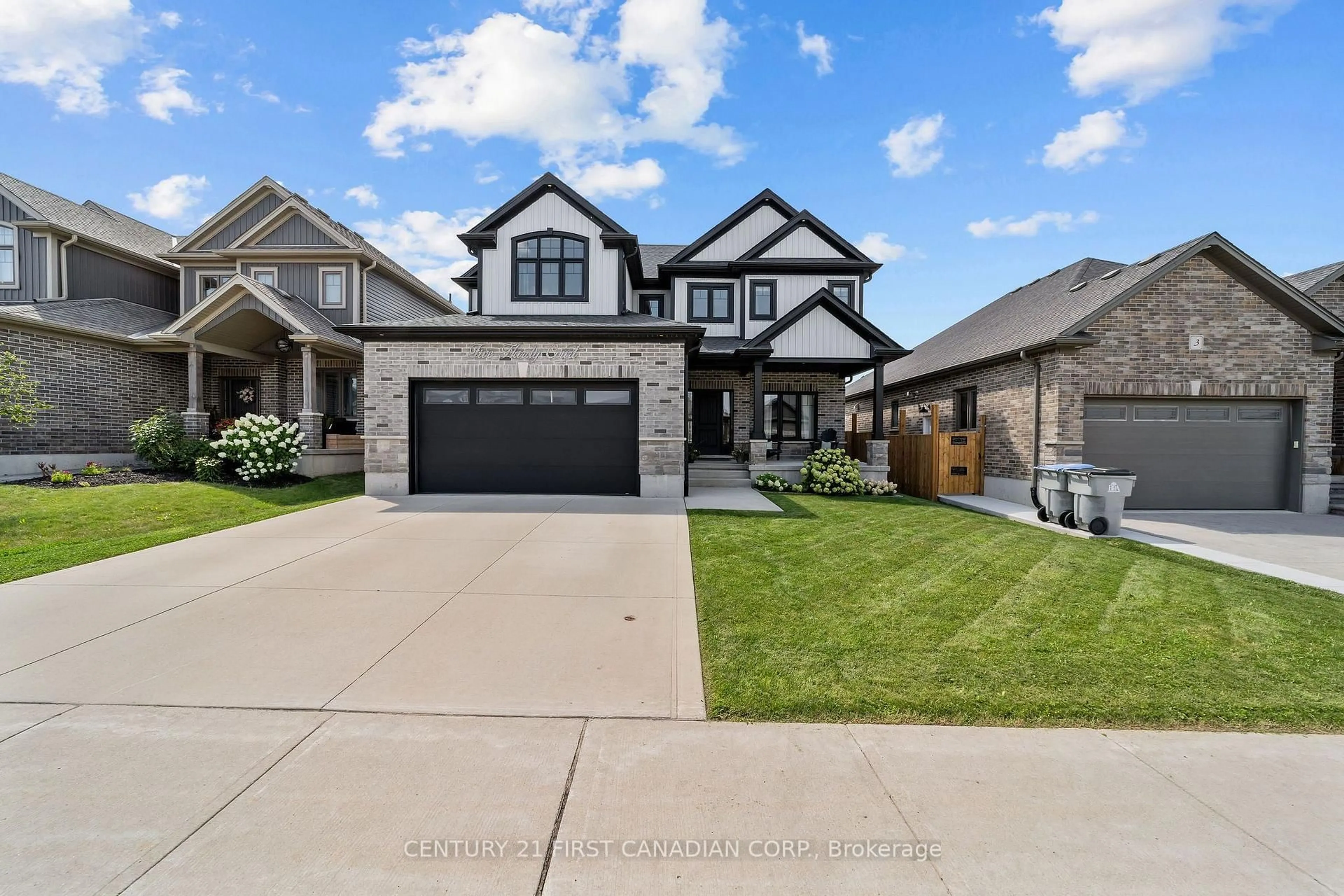 Home with brick exterior material, street for 5 HARDY Crt, Lucan Biddulph Ontario N0M 2J0