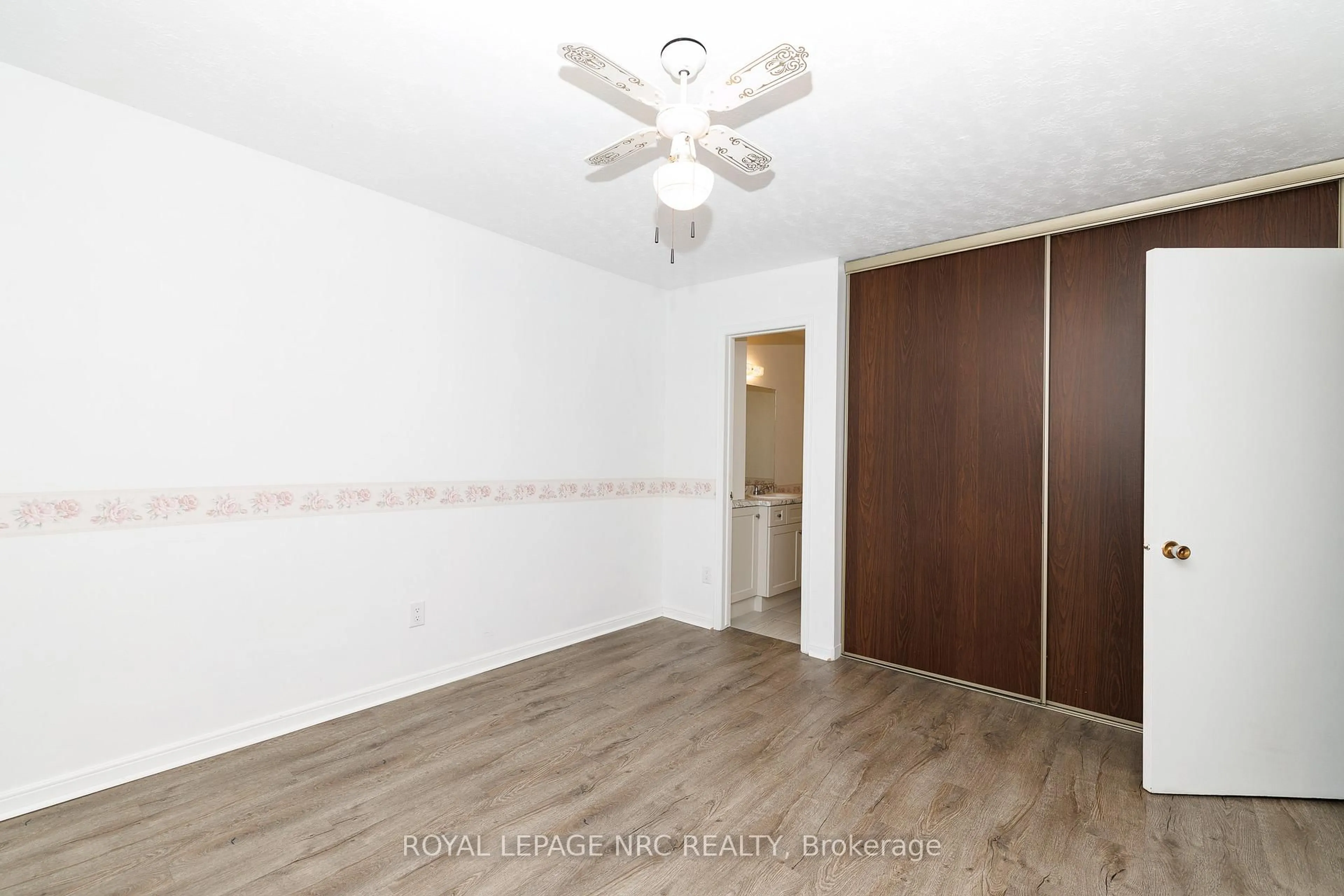 A pic of a room for 8 Kerwin Gate, St. Catharines Ontario L2N 4J8