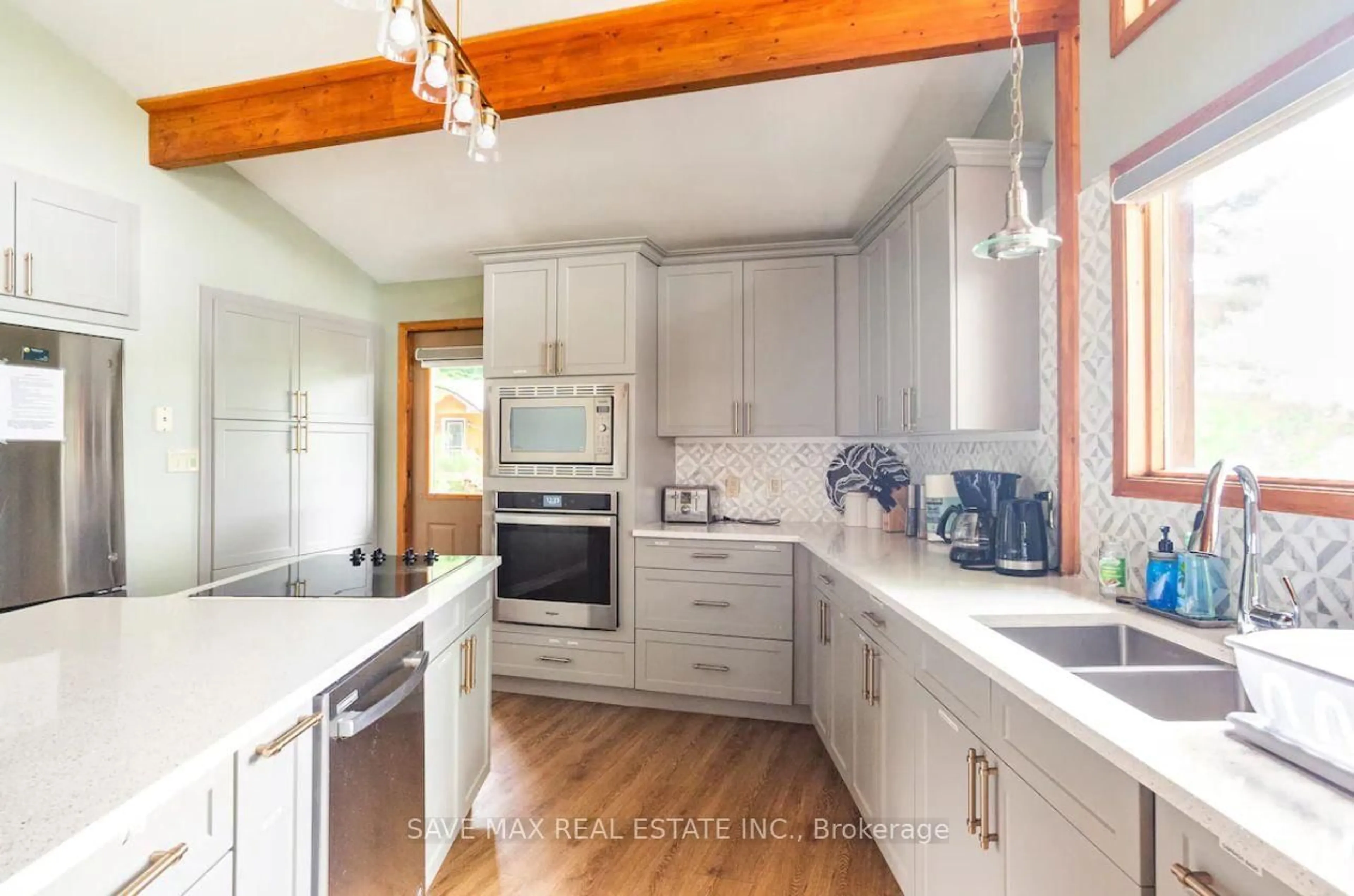 Open concept kitchen, ceramic/tile floor for 42 Todholm Driv Todholm Dr, Muskoka Lakes Ontario P0B 1J0
