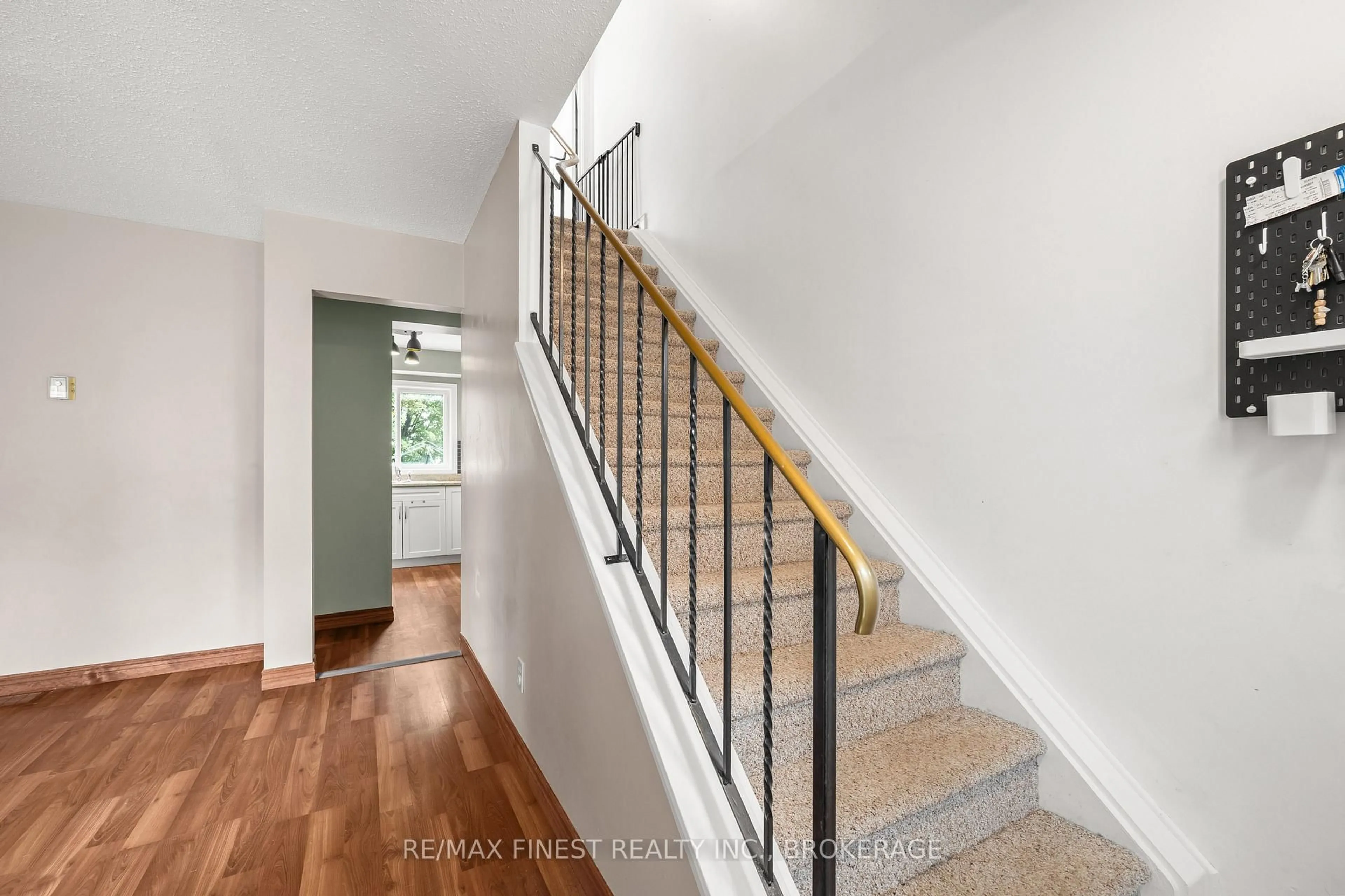 Unknown for 860 Beaconhill Crt, Kingston Ontario K7P 2A8