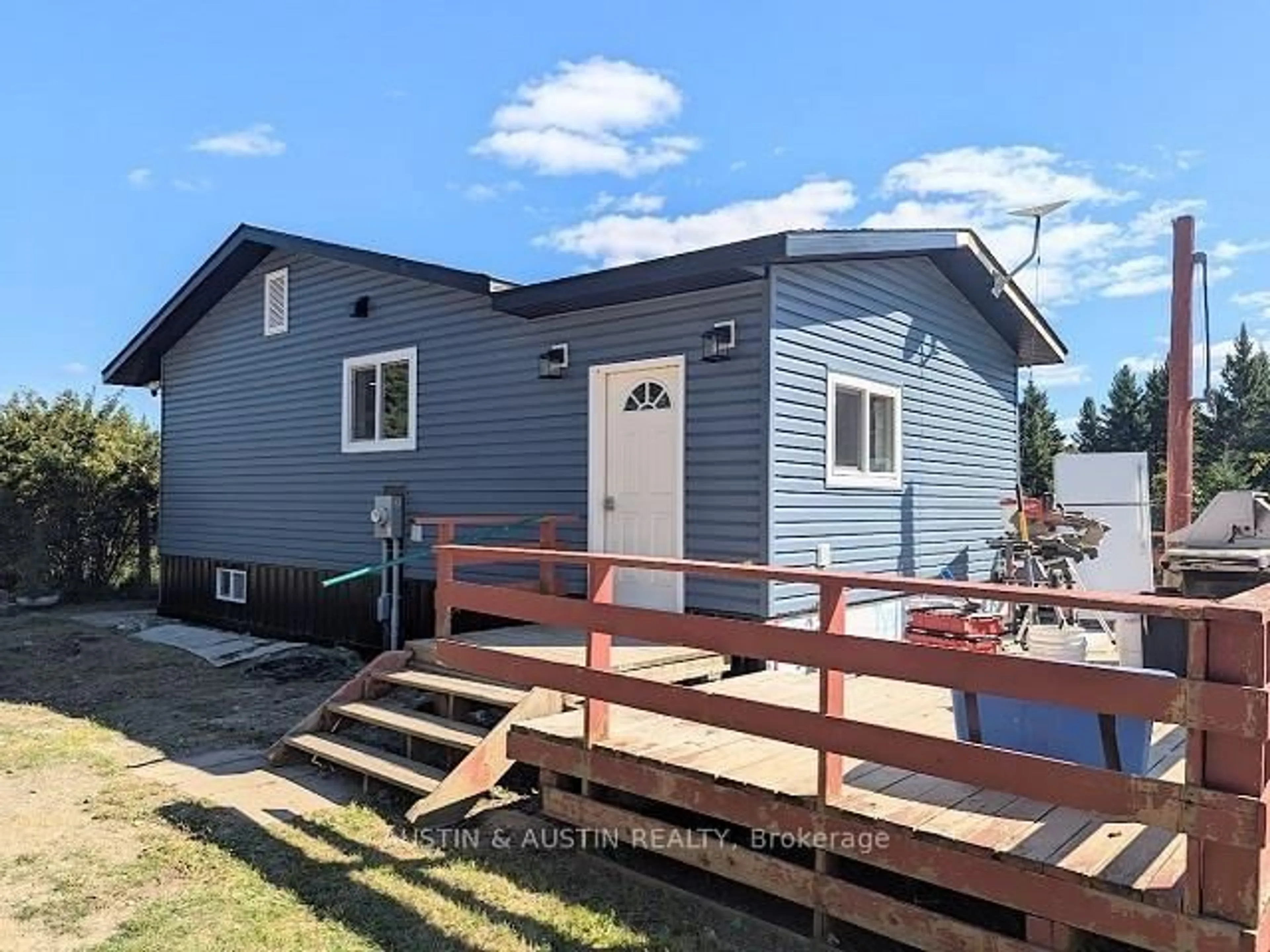 Home with vinyl exterior material, unknown for 7748 Highway 17 East, Kenora Remote Area Ontario P0V 1P0