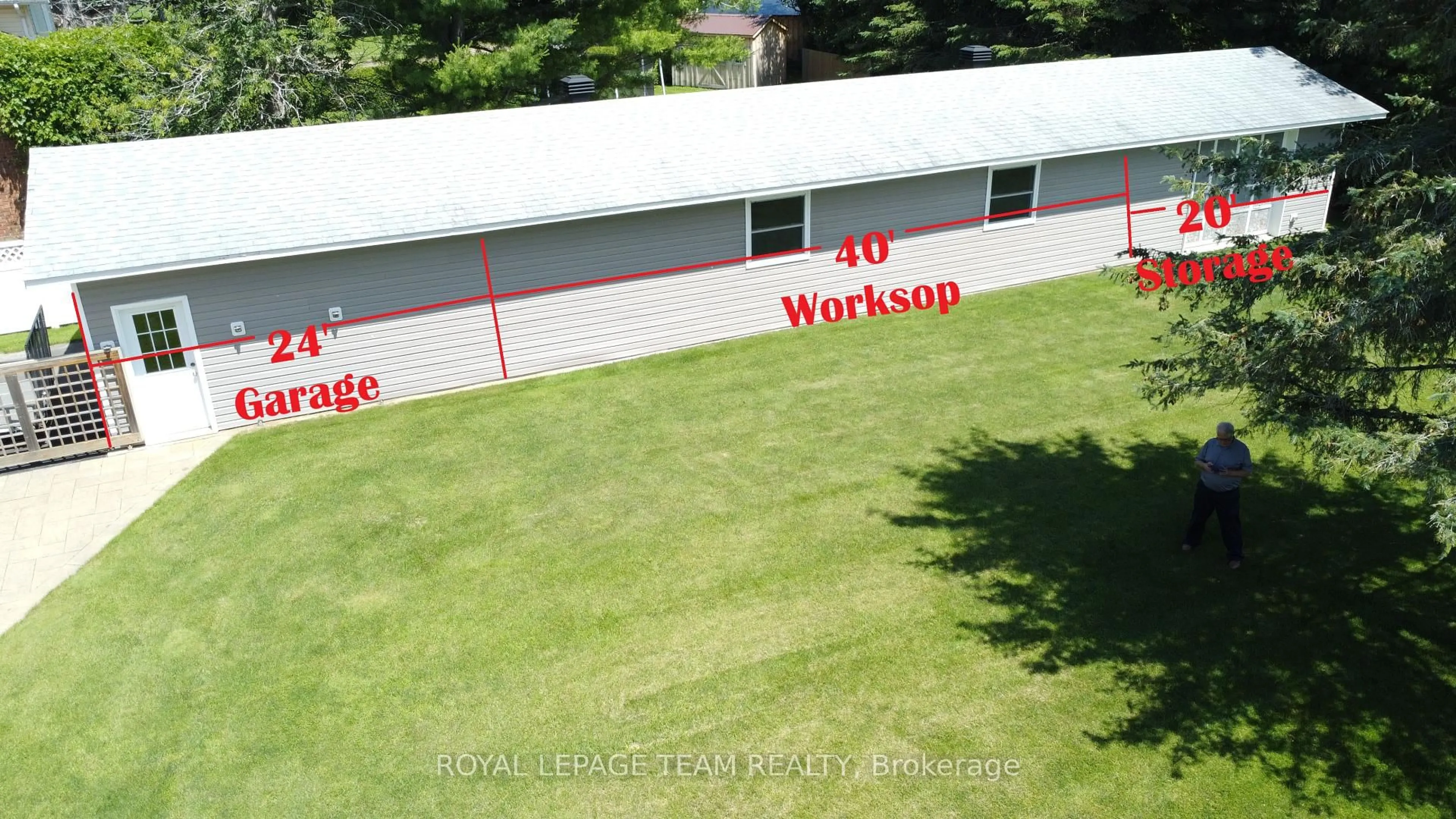 A pic from outside/outdoor area/front of a property/back of a property/a pic from drone, building for 12078 Lakeshore Dr, South Dundas Ontario K0C 1X0
