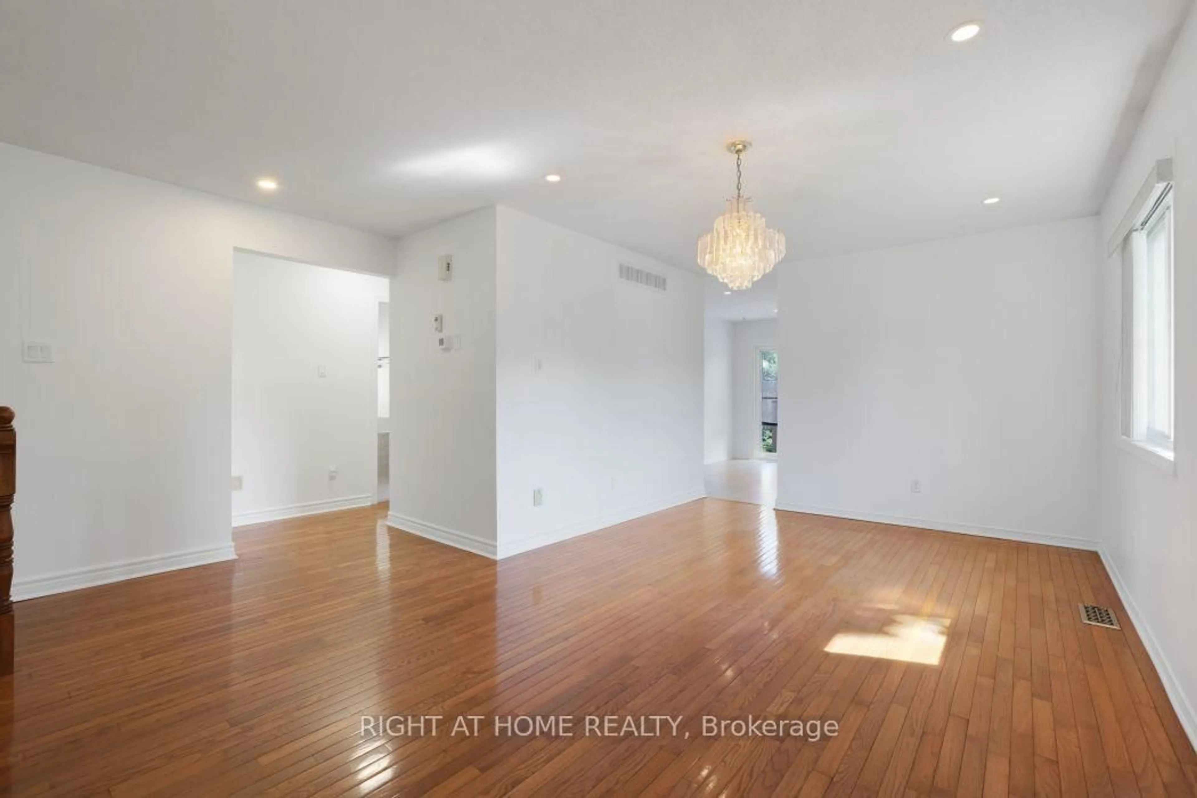 A pic of a room for 53 Yoho Dr, Kanata Ontario K2M 2R4