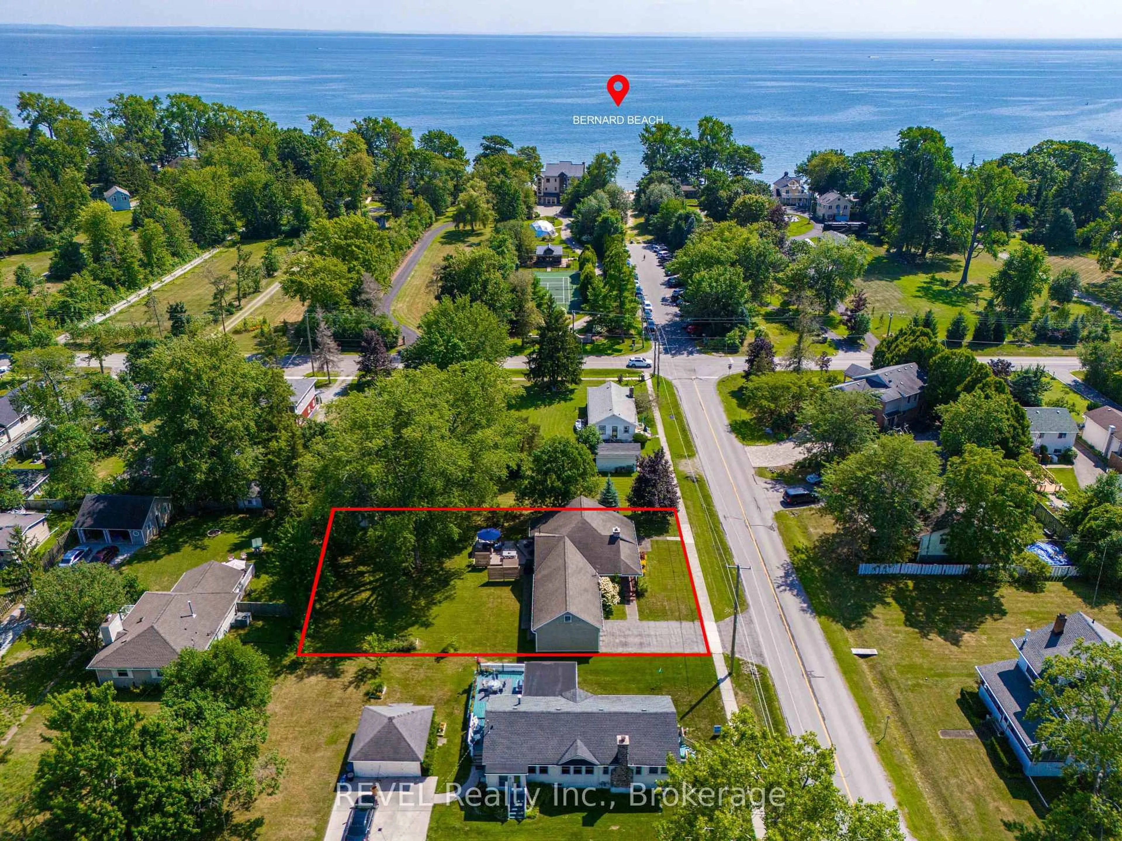 A pic from outside/outdoor area/front of a property/back of a property/a pic from drone, water/lake/river/ocean view for 60 Bernard Ave, Fort Erie Ontario L0S 1N0