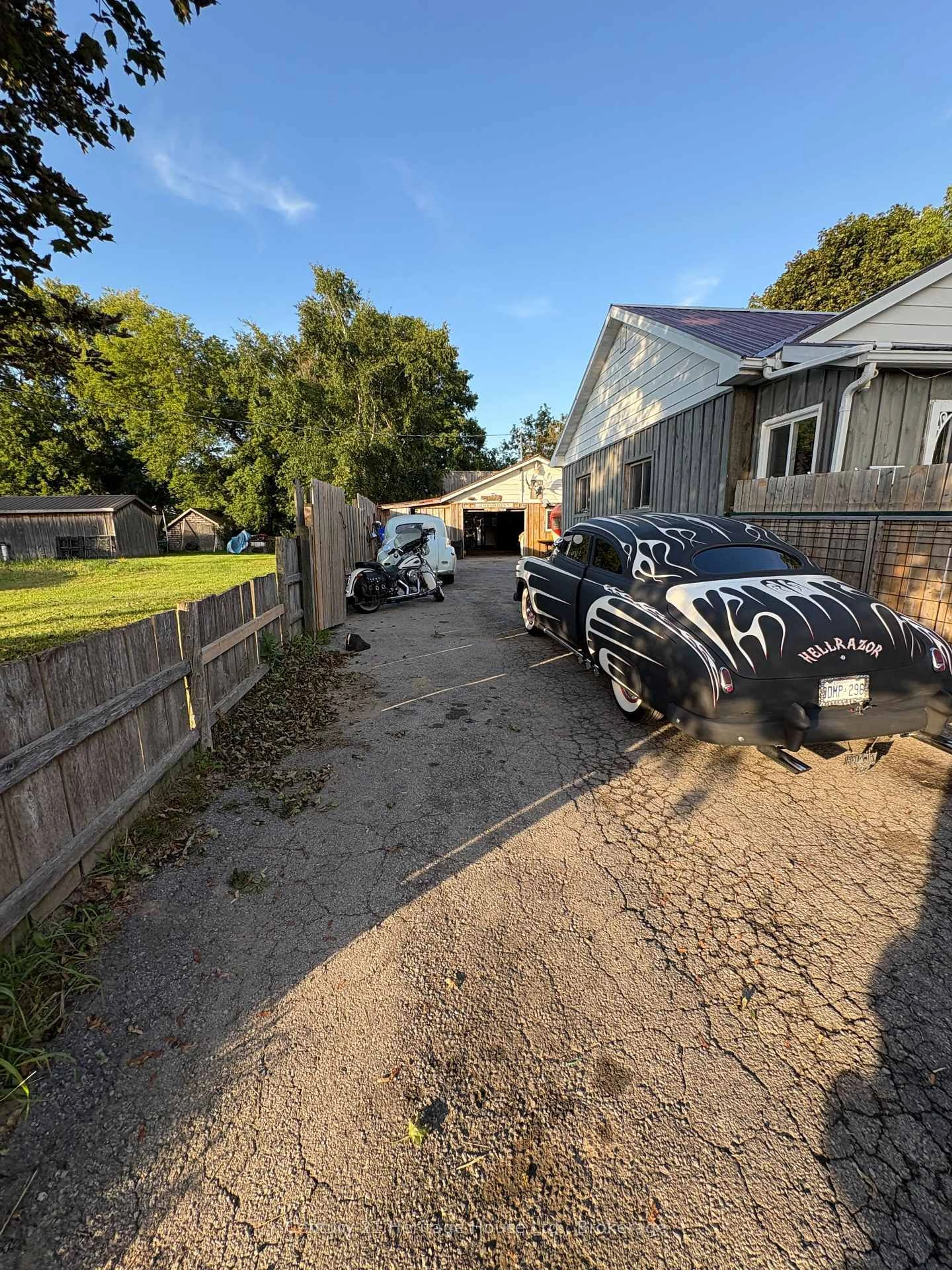 A pic from outside/outdoor area/front of a property/back of a property/a pic from drone, street for 370 Foster St, Wellington North Ontario N0G 2L1