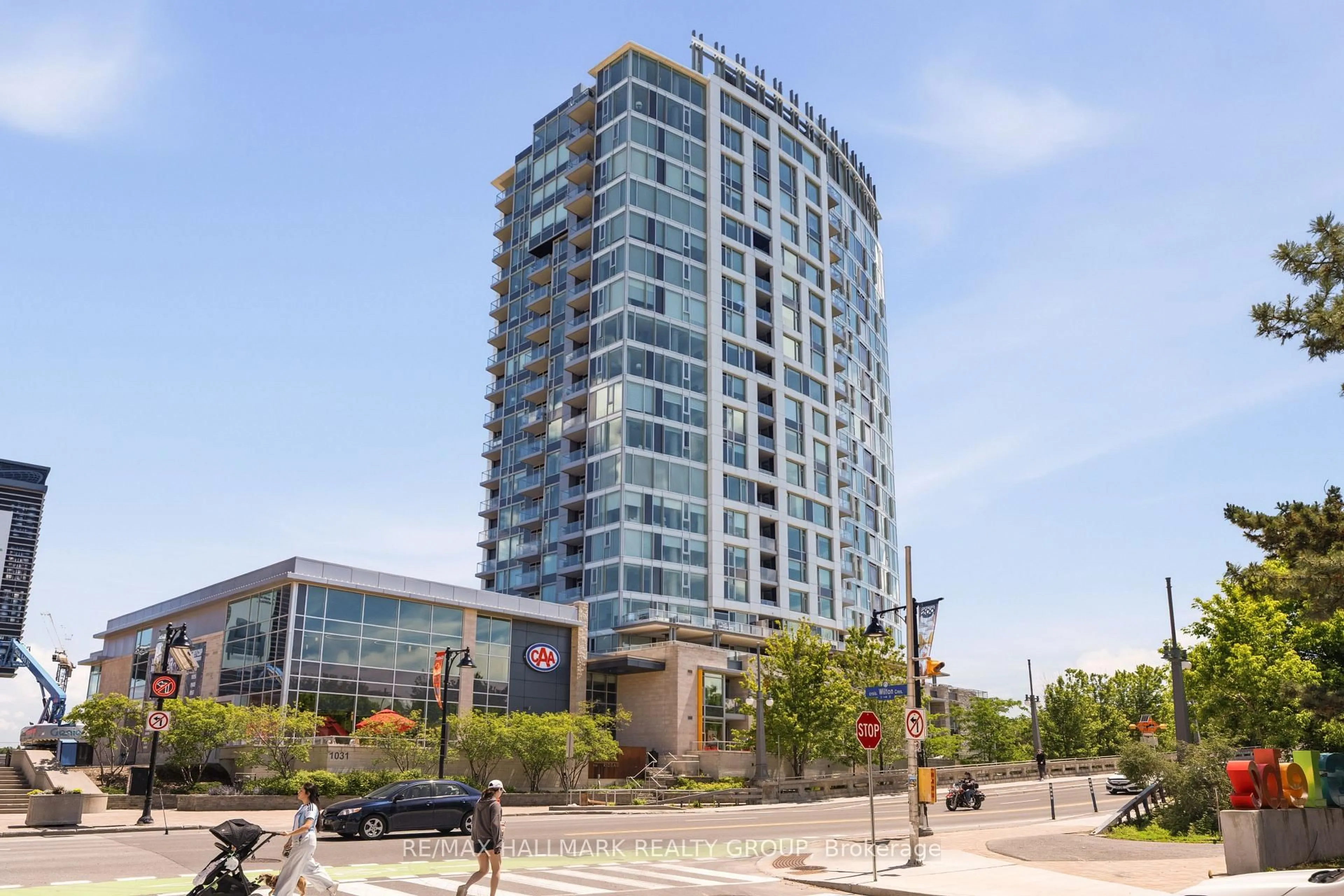Unknown for 1035 Bank St #1205, Ottawa Ontario K1S 5K3