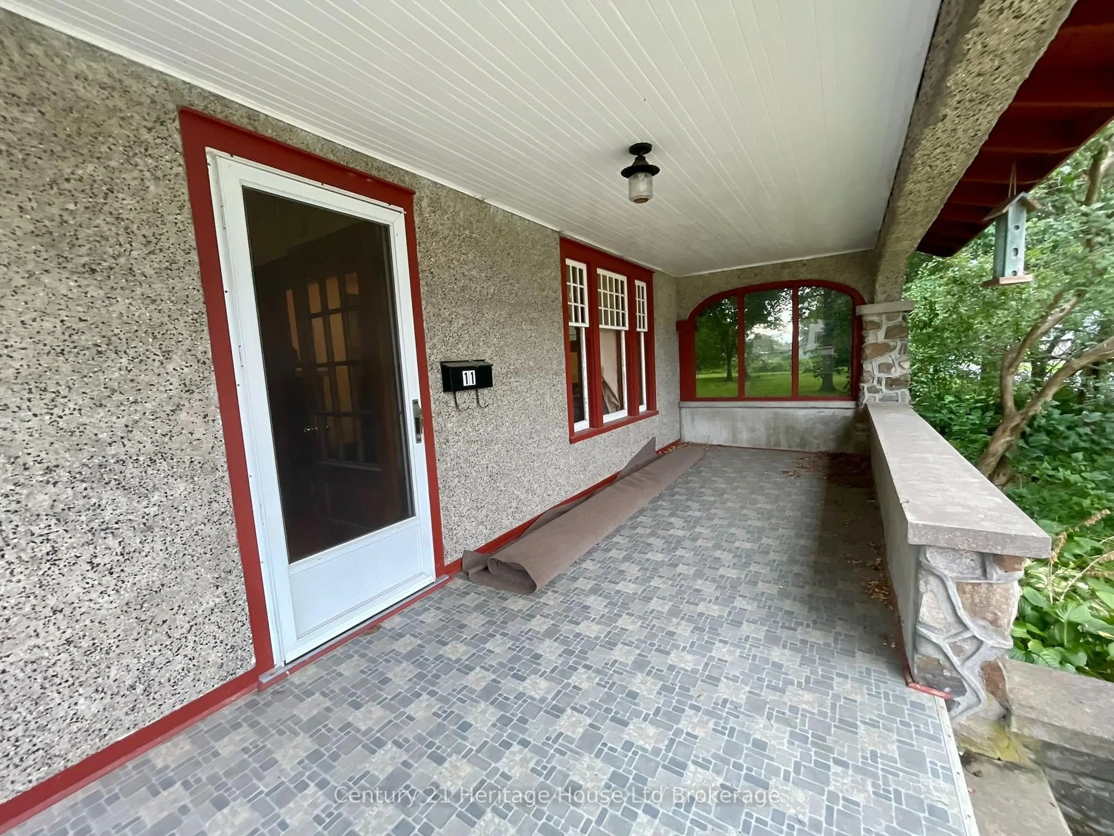 Patio, street for 11 Adams St, Norfolk Ontario N0J 1E0