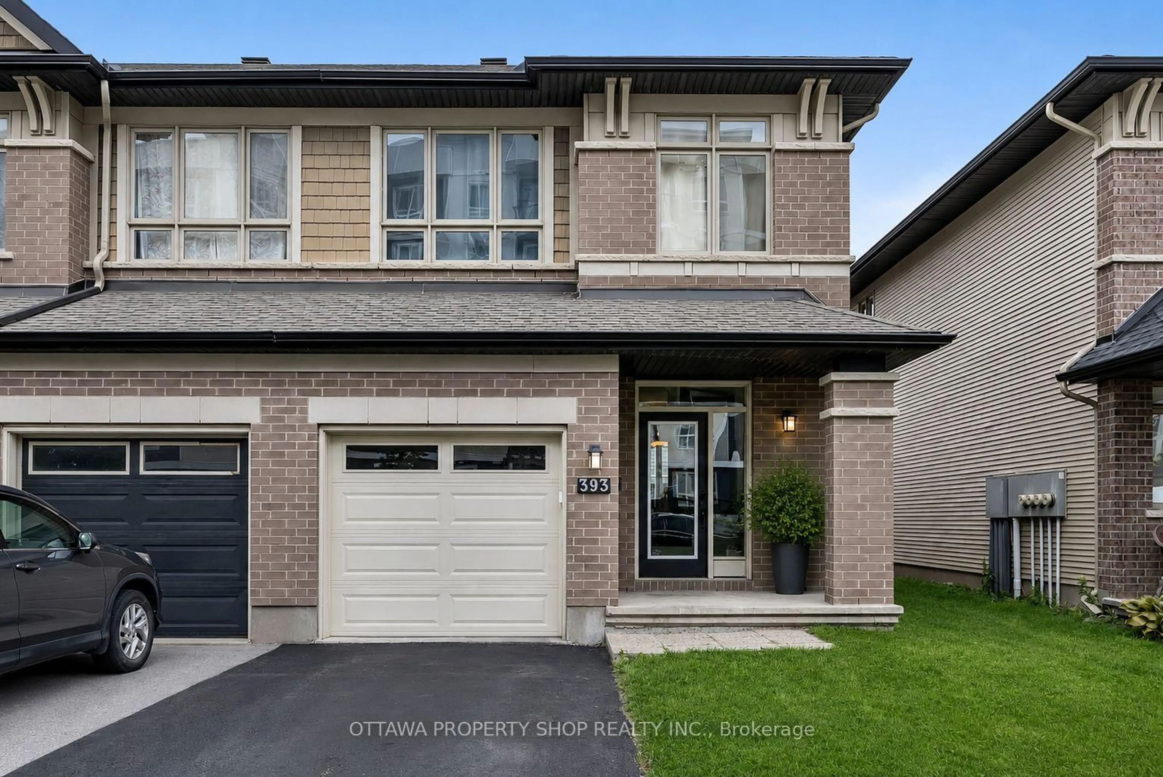 Home with brick exterior material, street for 393 Livery St, Stittsville Ontario K2V 0B5