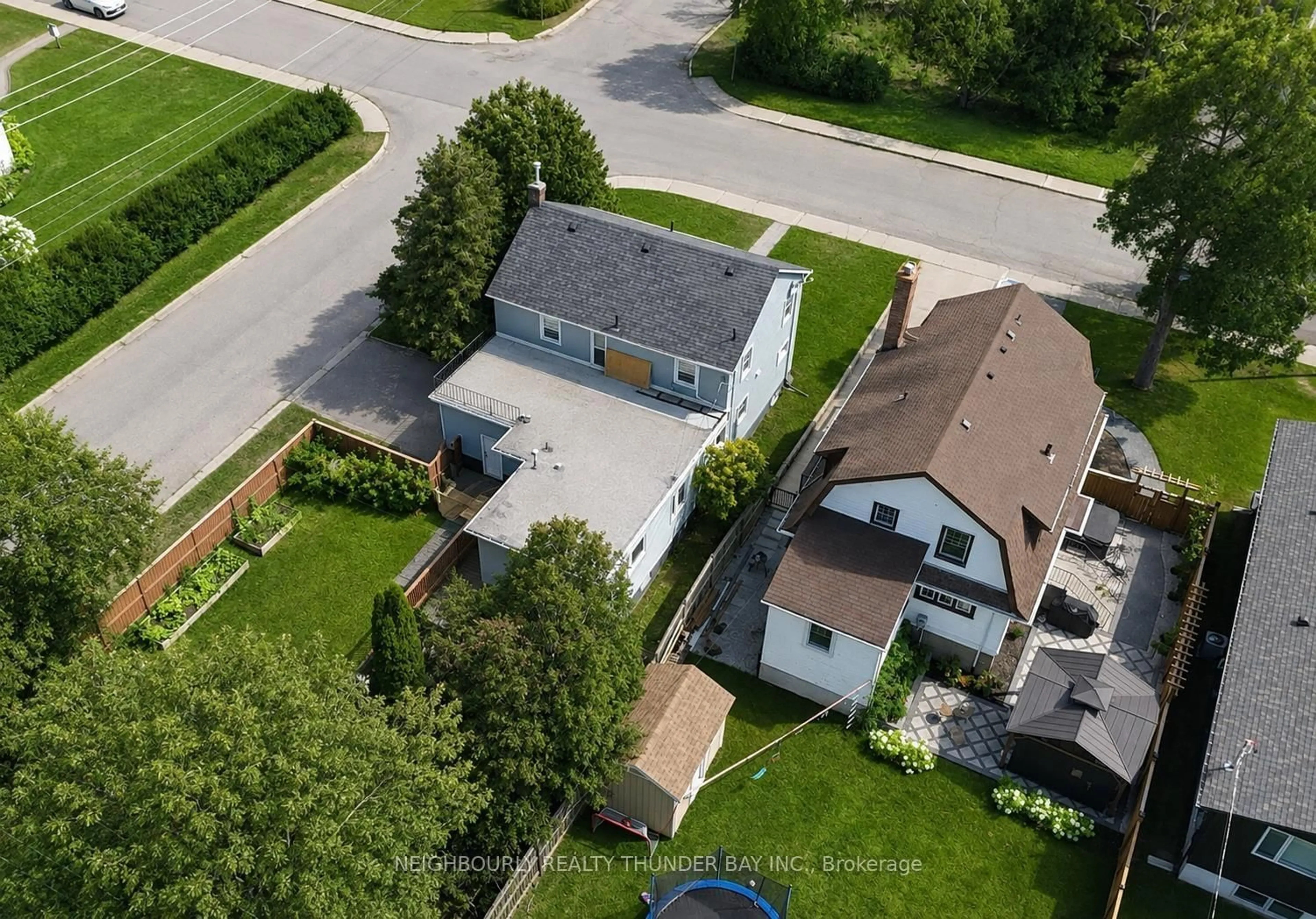 A pic from outside/outdoor area/front of a property/back of a property/a pic from drone, street for 54 Summit Ave, Thunder Bay Ontario P7B 3N9