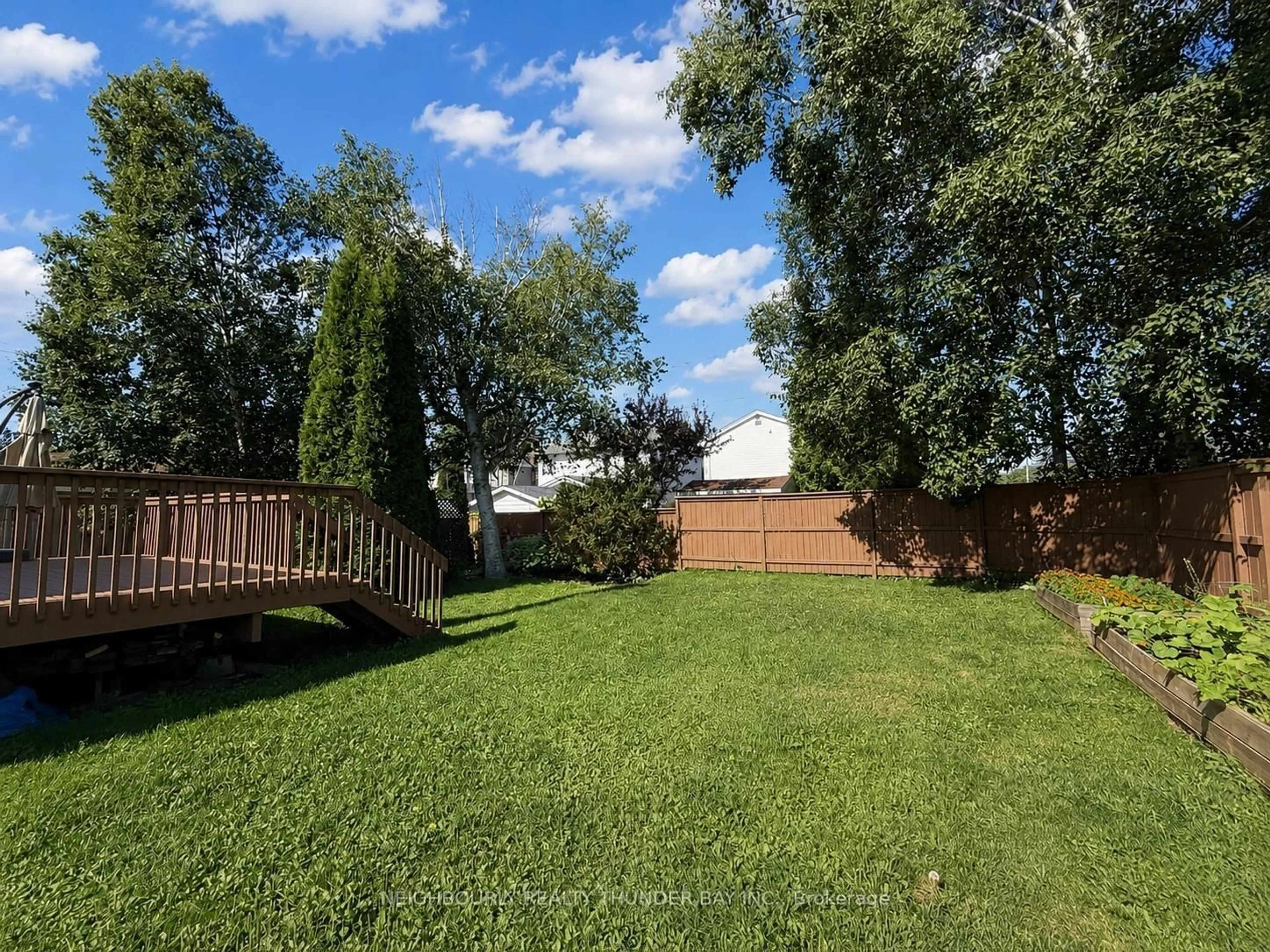 A pic from outside/outdoor area/front of a property/back of a property/a pic from drone, unknown for 54 Summit Ave, Thunder Bay Ontario P7B 3N9