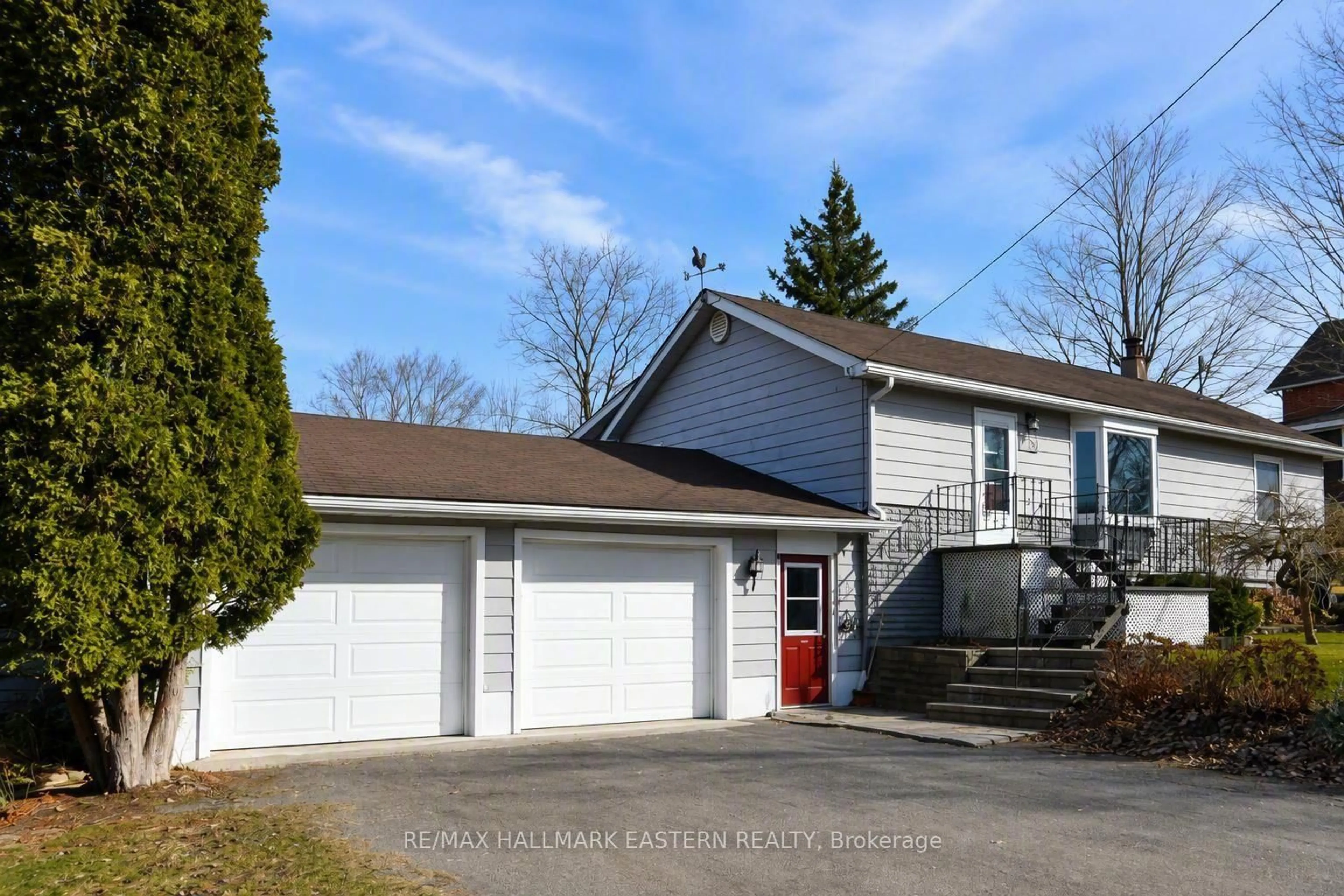 Home with vinyl exterior material, street for 273 Victoria St, Trent Hills Ontario K0L 1L0