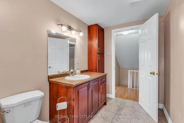144 Limeridge Rd, Hamilton 5
