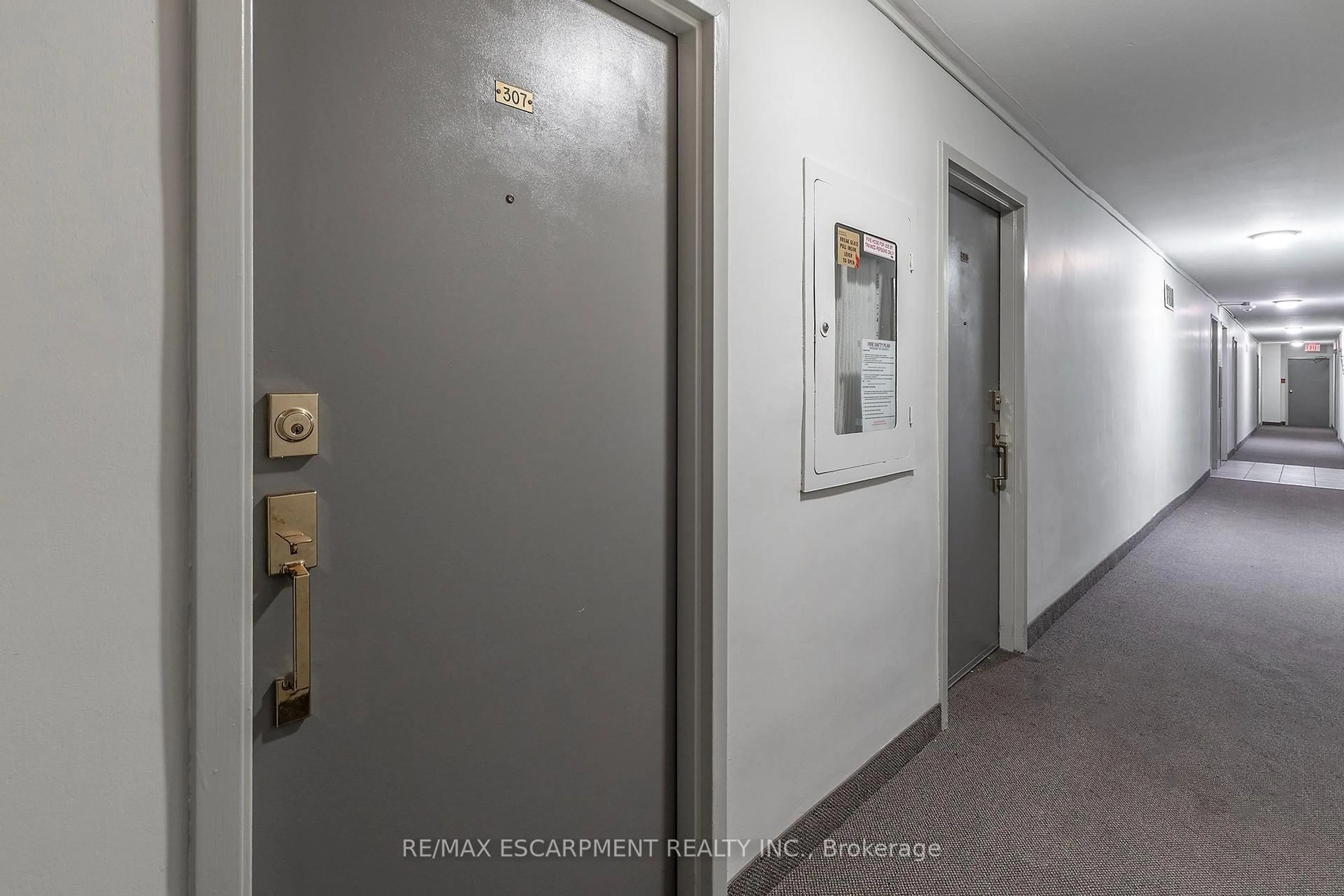 Unknown for 1950 Main St #307, Hamilton Ontario L8S 4M9