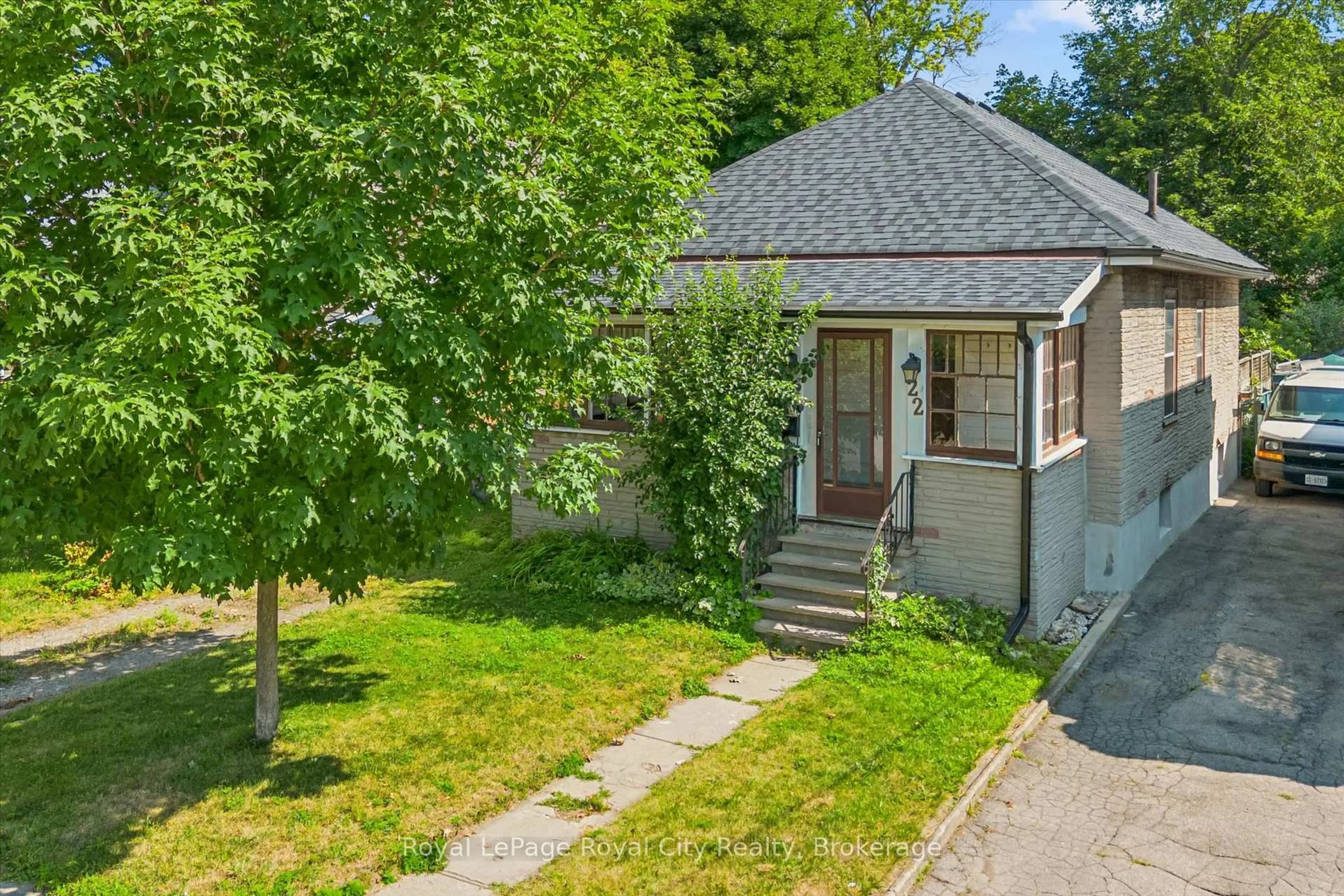 Unknown for 22 Boult Ave, Guelph Ontario N1E 5W7