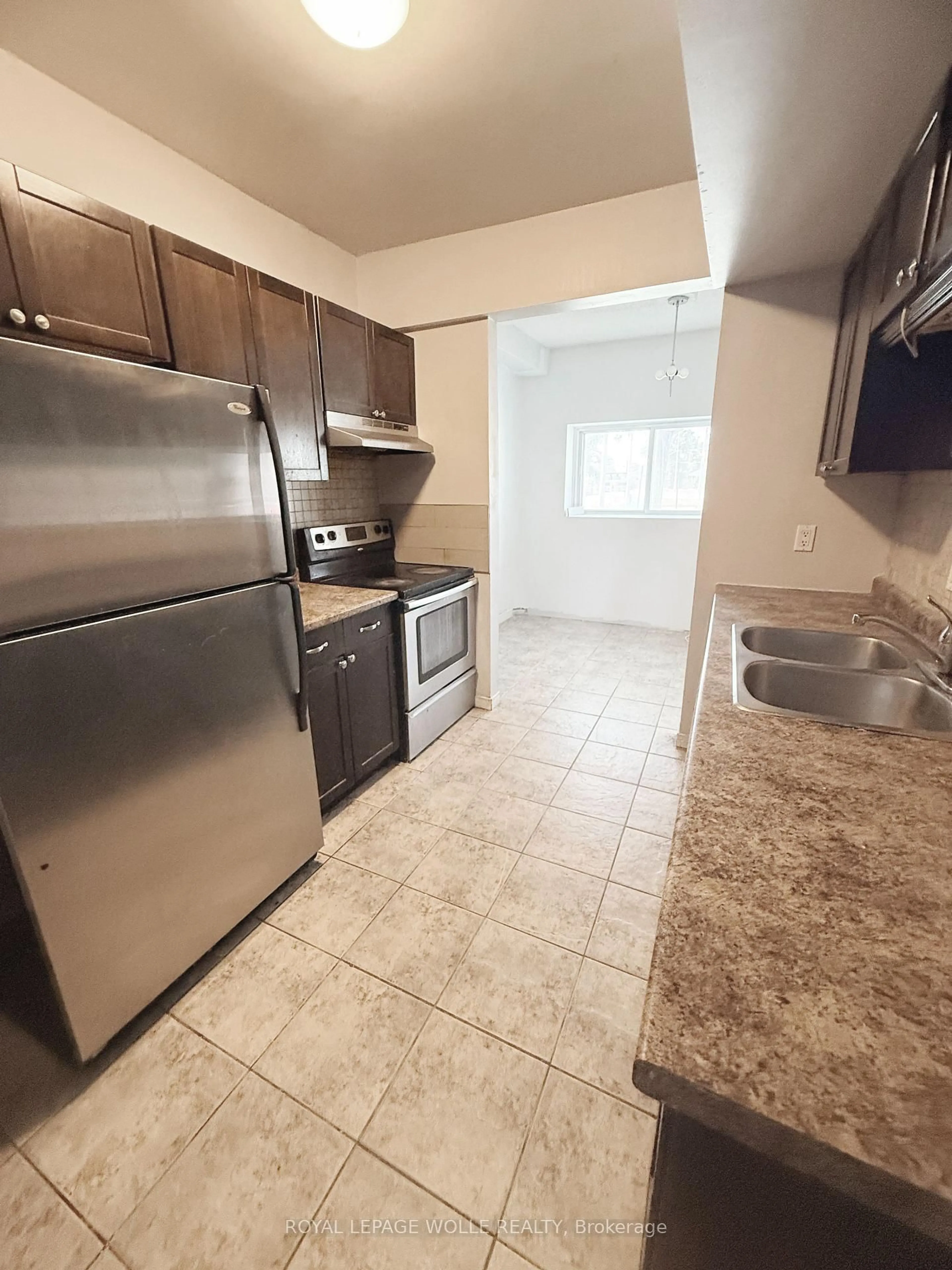 Standard kitchen, unknown for 283 Fairway Rd #90, Waterloo Ontario N2A 2P1
