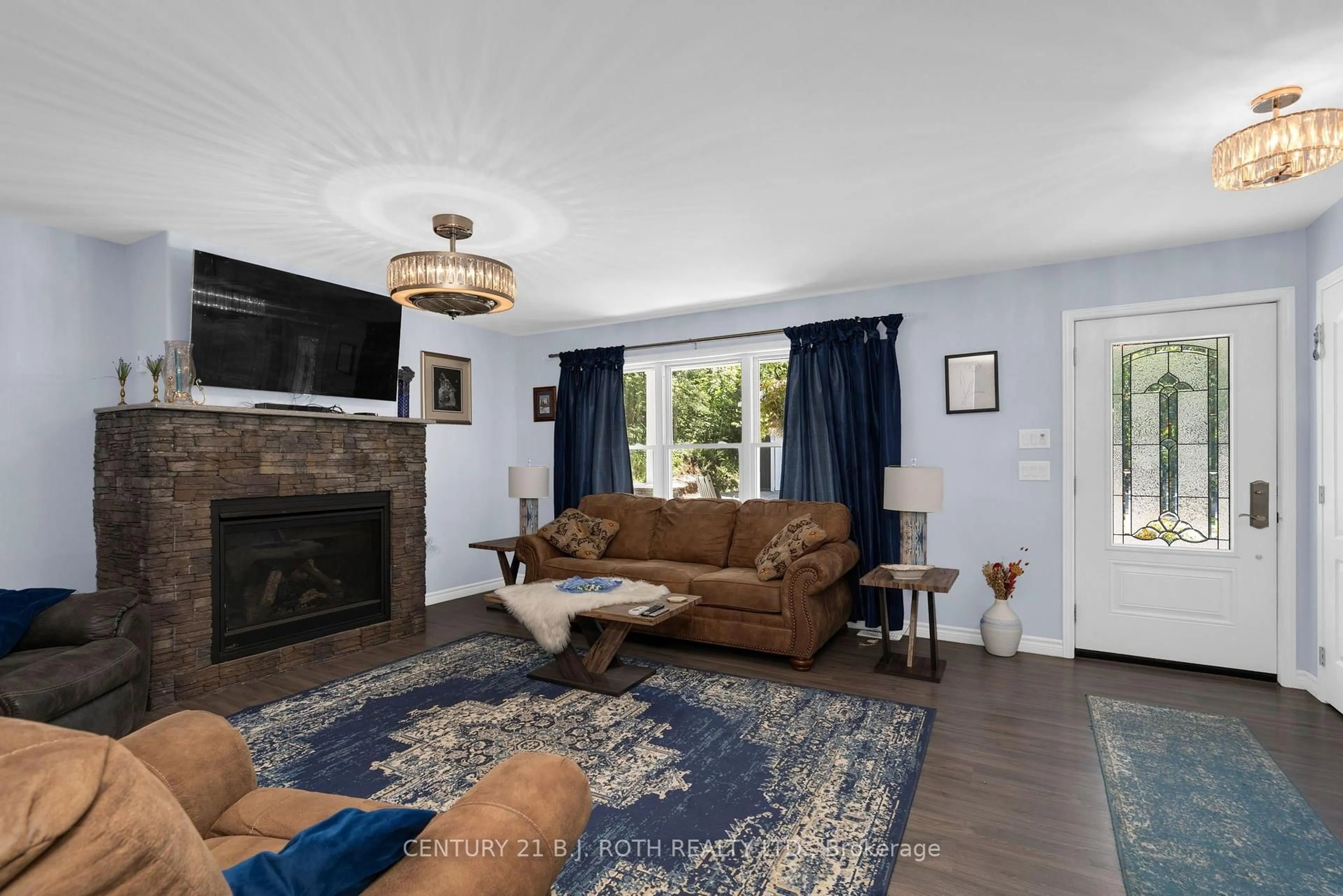 Living room with furniture, unknown for 233 Northern Ave, Trent Lakes Ontario K0M 1A0