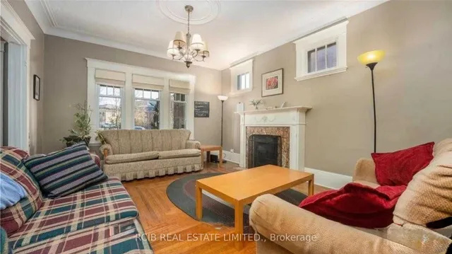 124 West St, Brantford 3