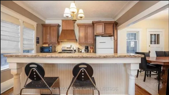 124 West St, Brantford 5