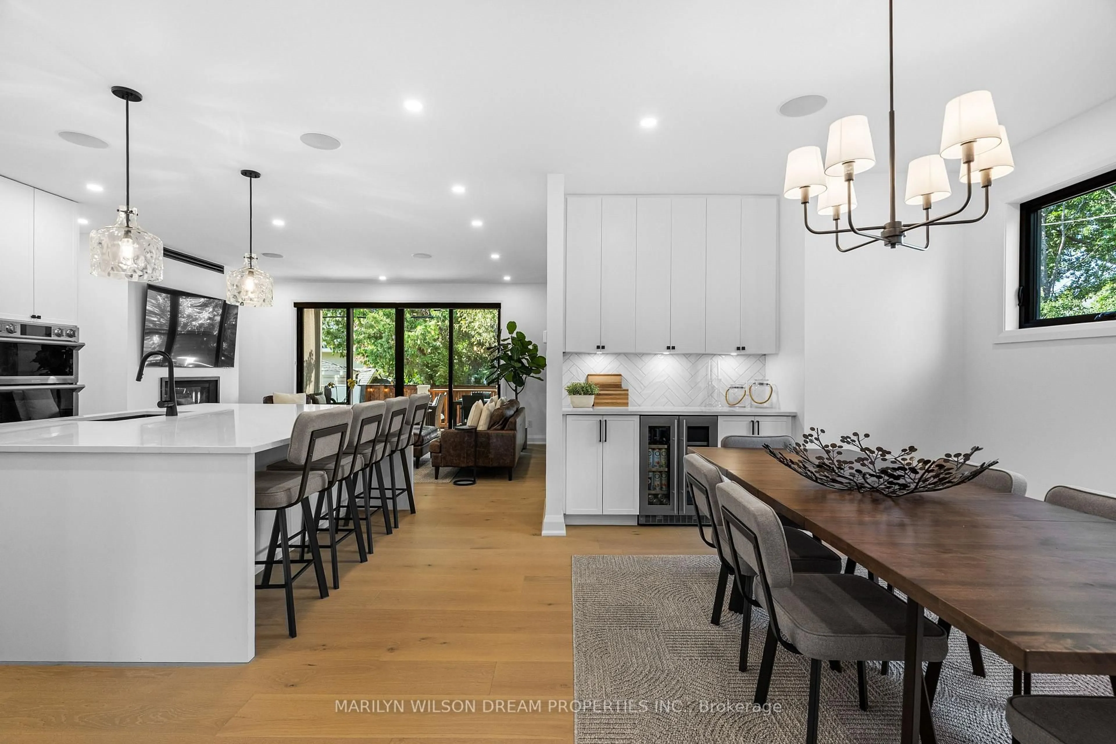 Open concept kitchen, ceramic/tile floor for 123 Mason Terr, Ottawa Ontario K1S 0L2
