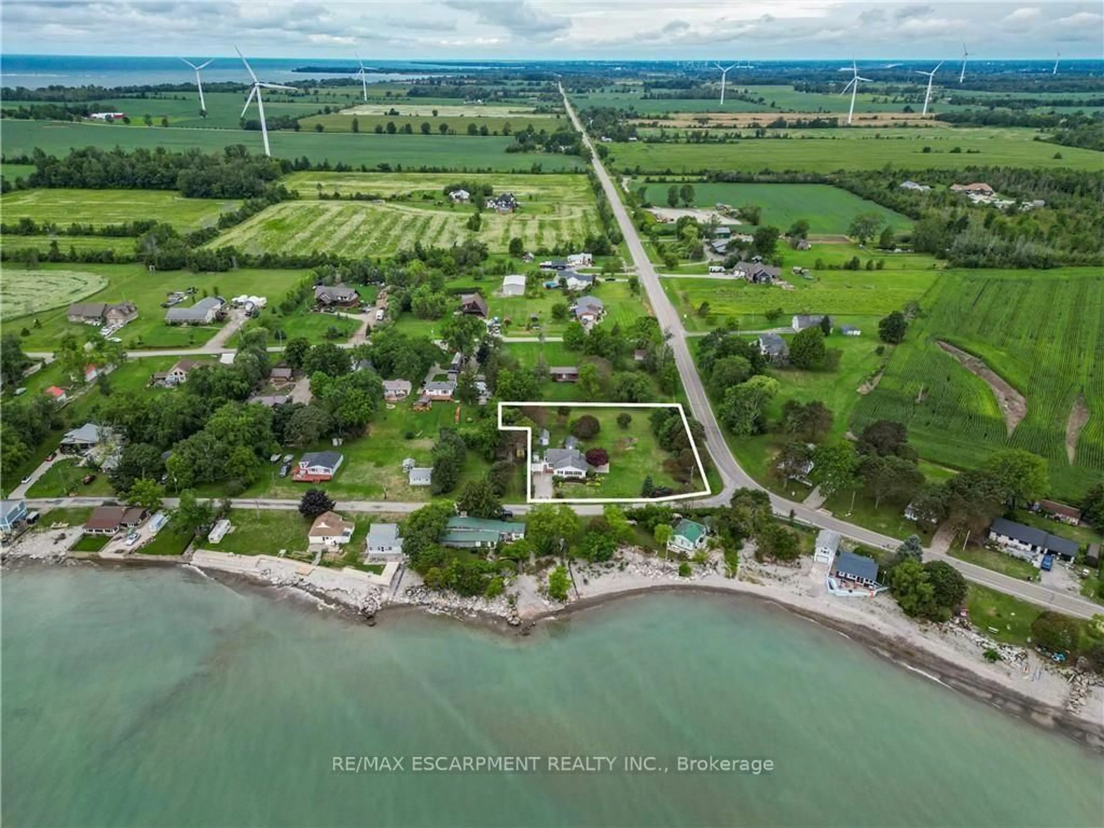 A pic from outside/outdoor area/front of a property/back of a property/a pic from drone, water/lake/river/ocean view for 6 Mohawk Point Rd, Haldimand Ontario N0A 1K0