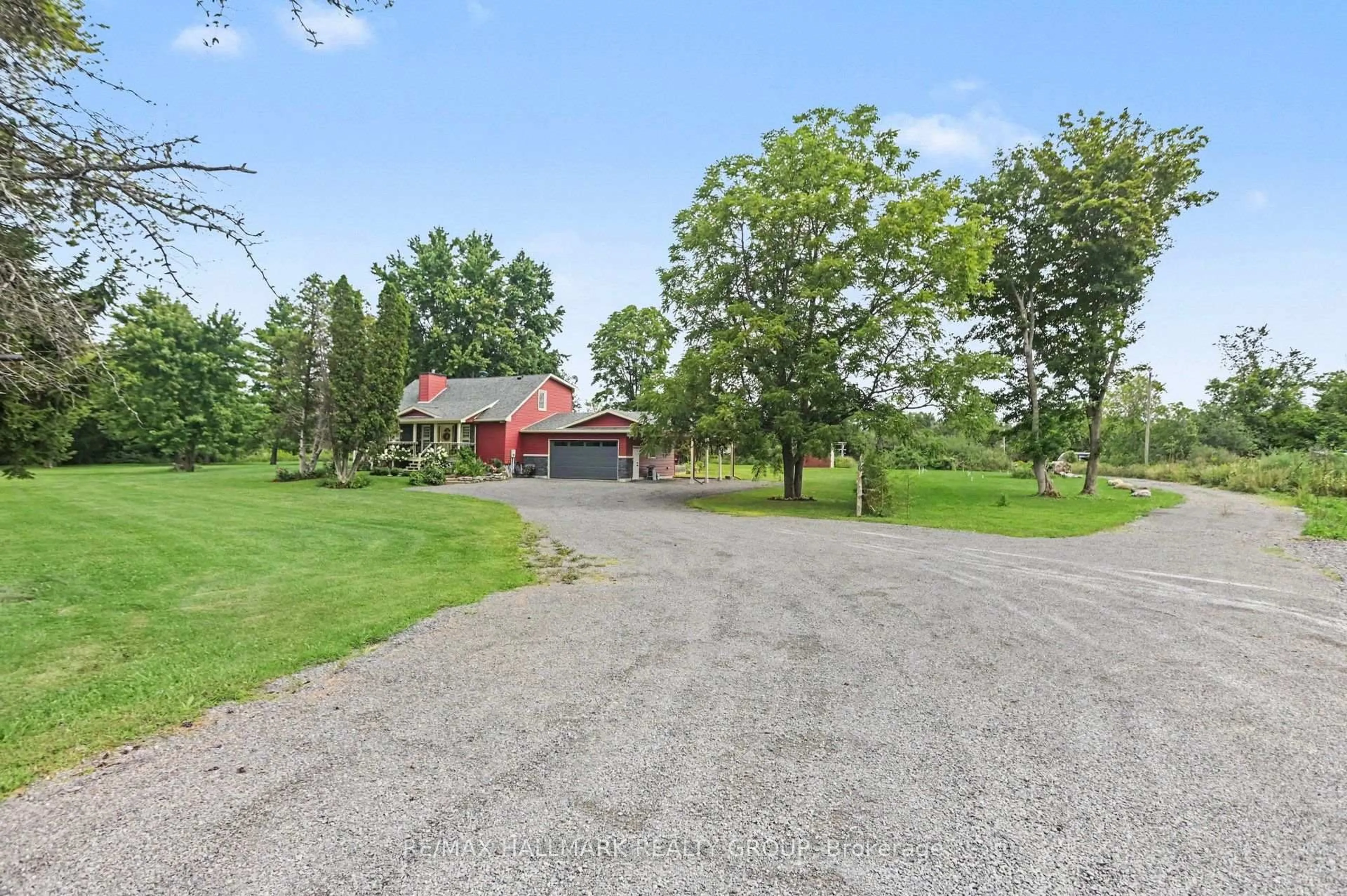 A pic from outside/outdoor area/front of a property/back of a property/a pic from drone, unknown for 908 County 18 Rd, North Grenville Ontario K0G 1S0