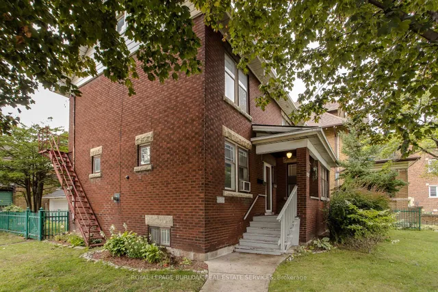 1088 King St, Hamilton 5