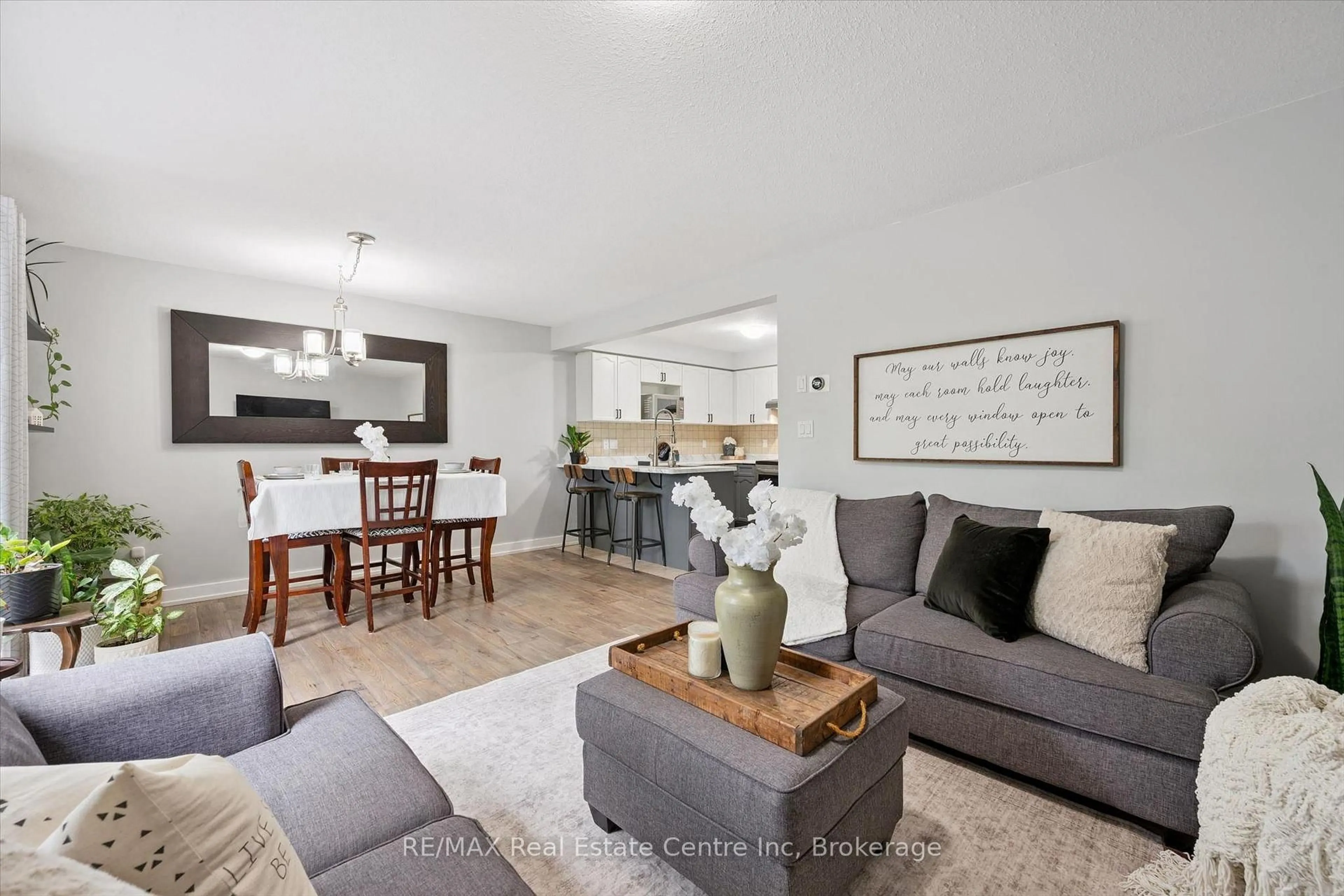 Living room with furniture, unknown for 31 SCHRODER Cres #21, Guelph Ontario N1E 7M6