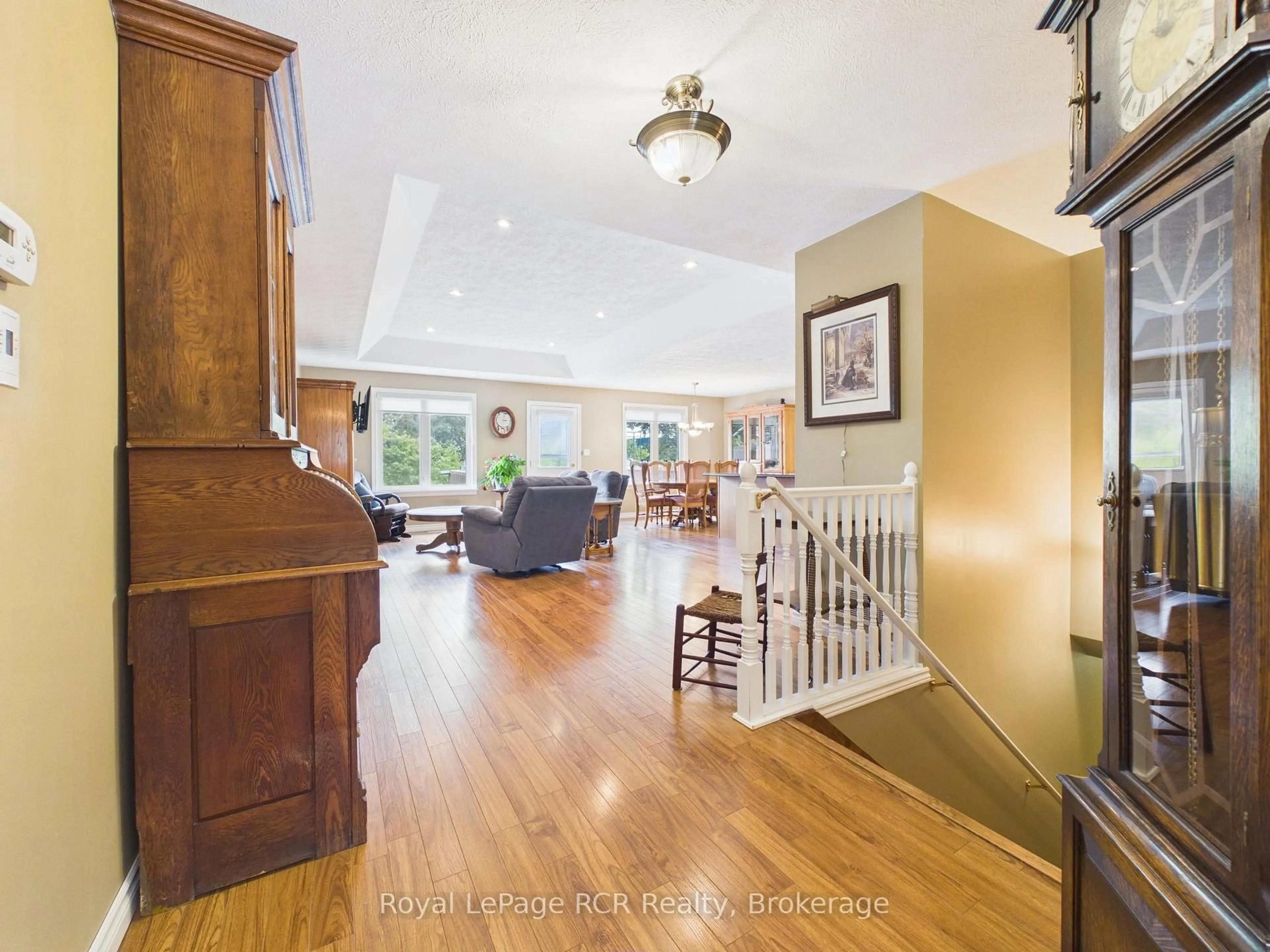 Indoor foyer for 51 Alfred St, North Huron Ontario N0G 2W0