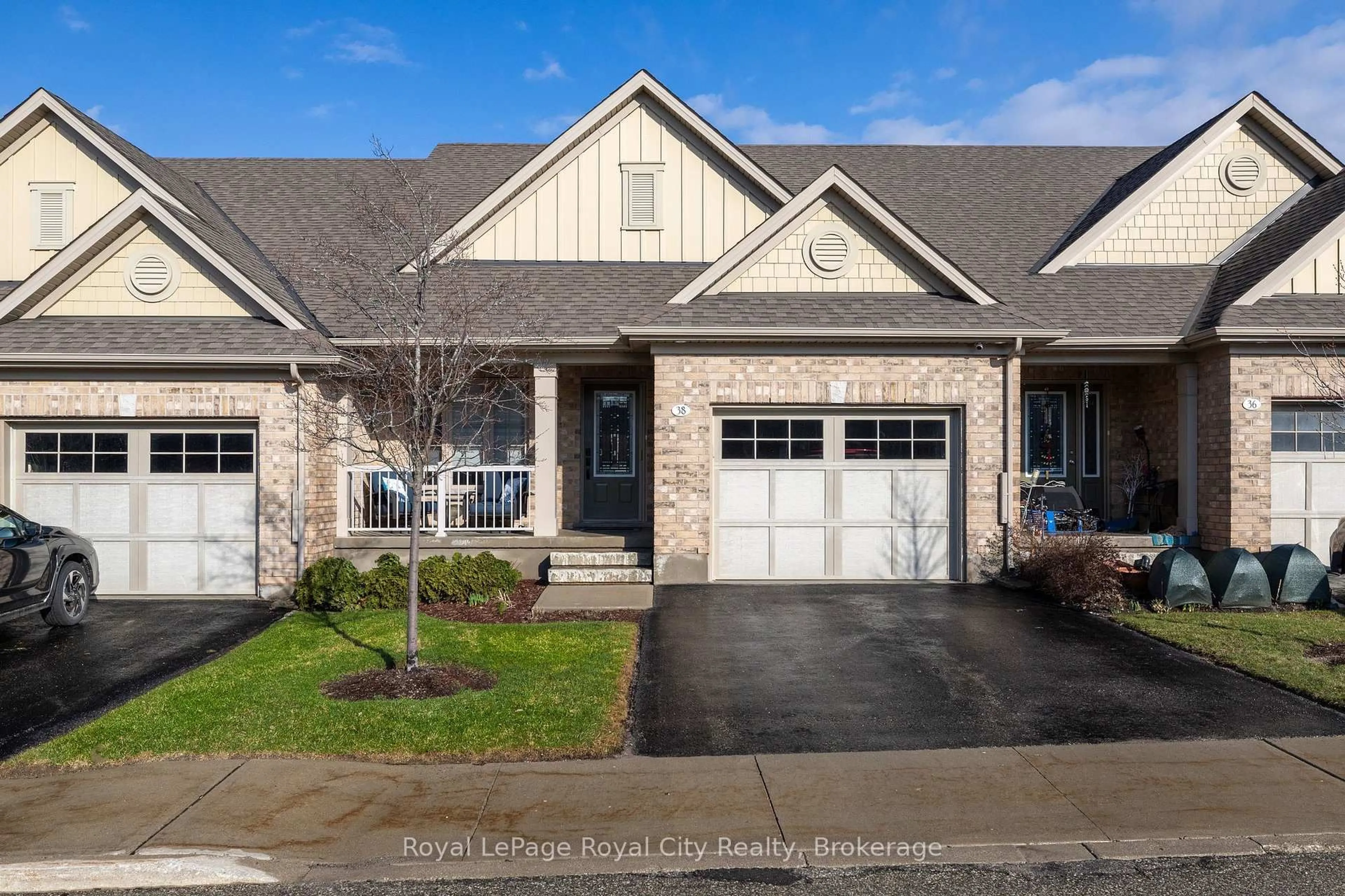 Home with vinyl exterior material, street for 38 Juniper St, Guelph/Eramosa Ontario N0B 2K0