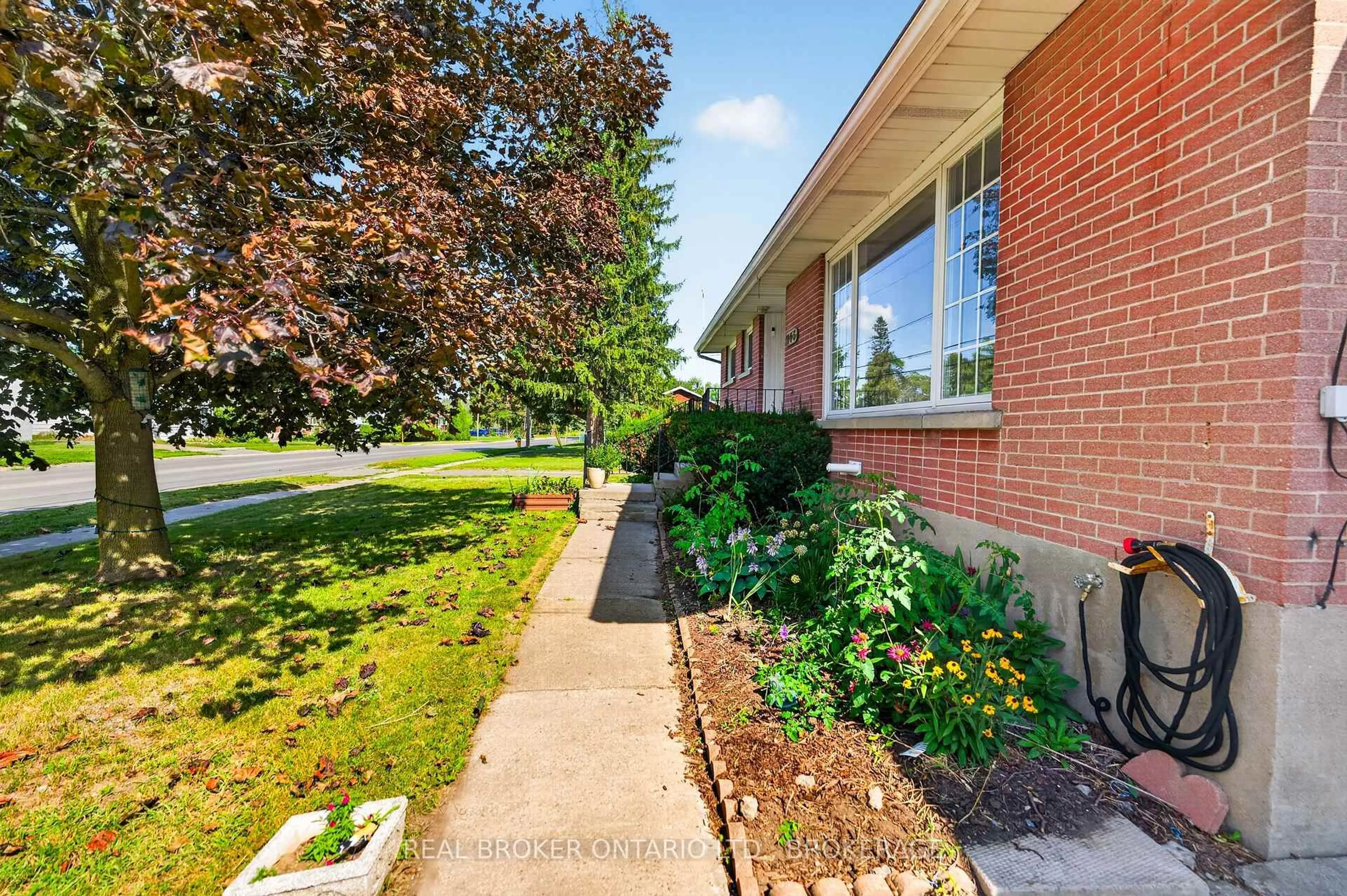Unknown for 283 Camden Rd, Greater Napanee Ontario K7R 1E7