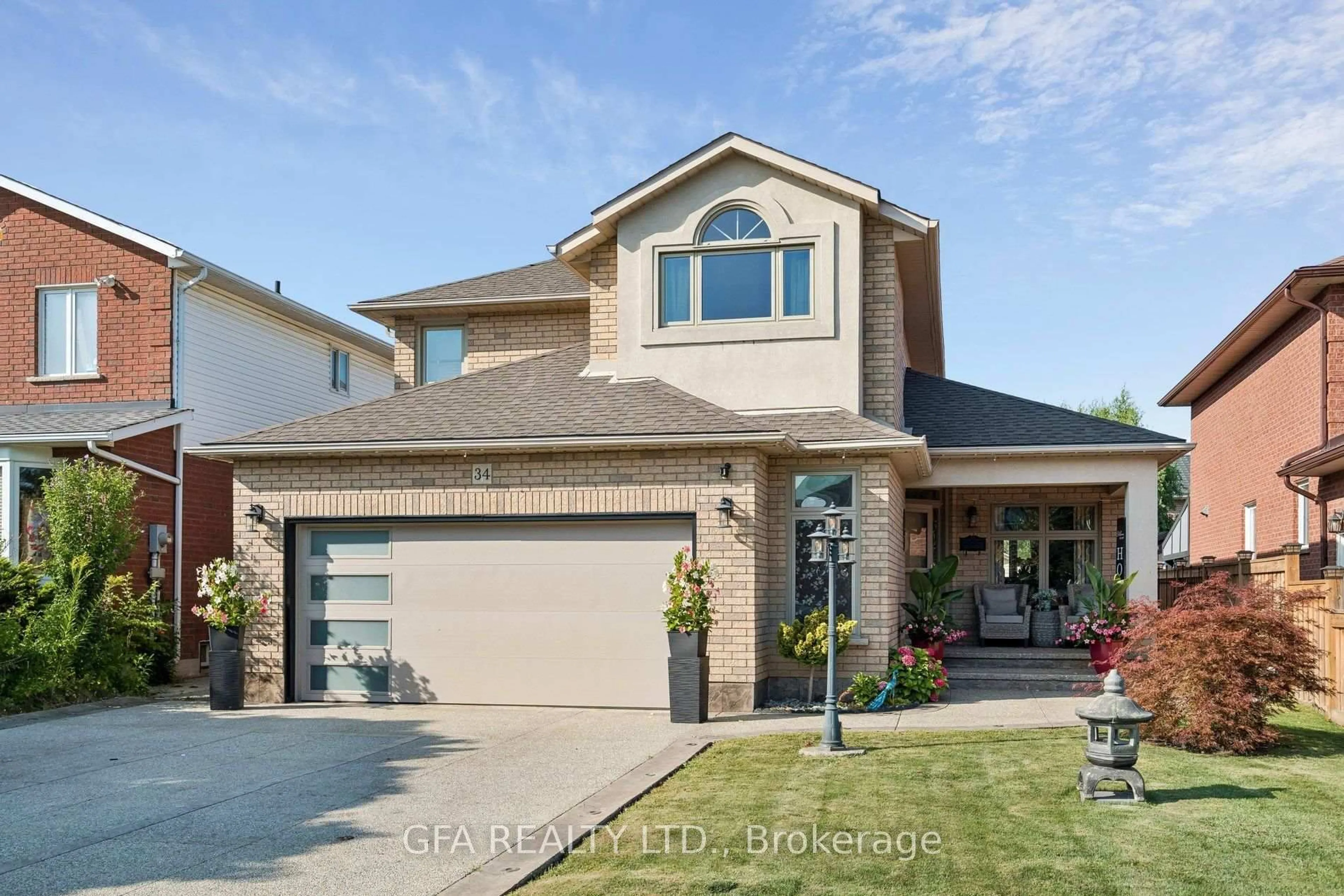 Home with brick exterior material, street for 34 Harbottle Crt, Hamilton Ontario L9C 7N9