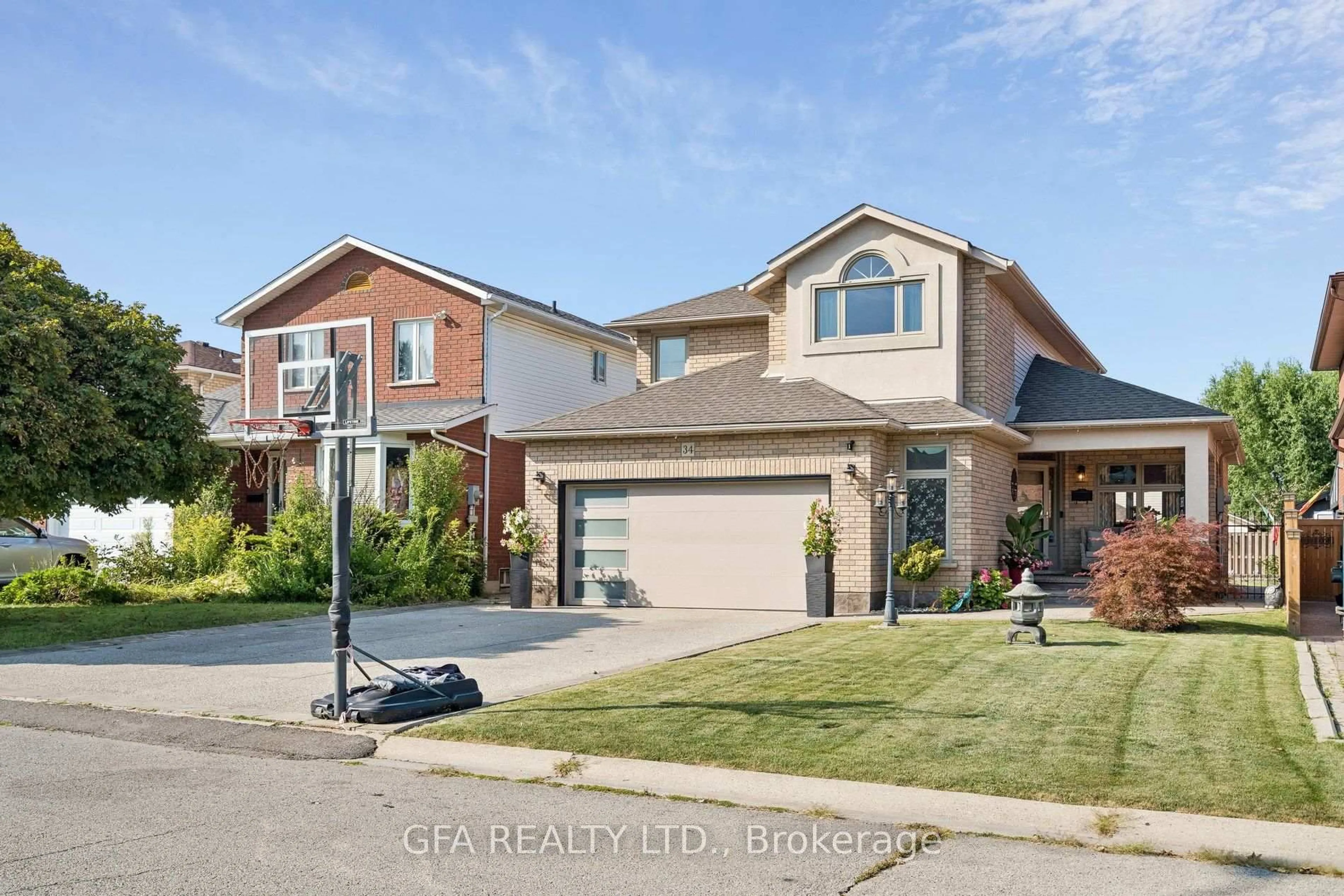 Home with brick exterior material, street for 34 Harbottle Crt, Hamilton Ontario L9C 7N9