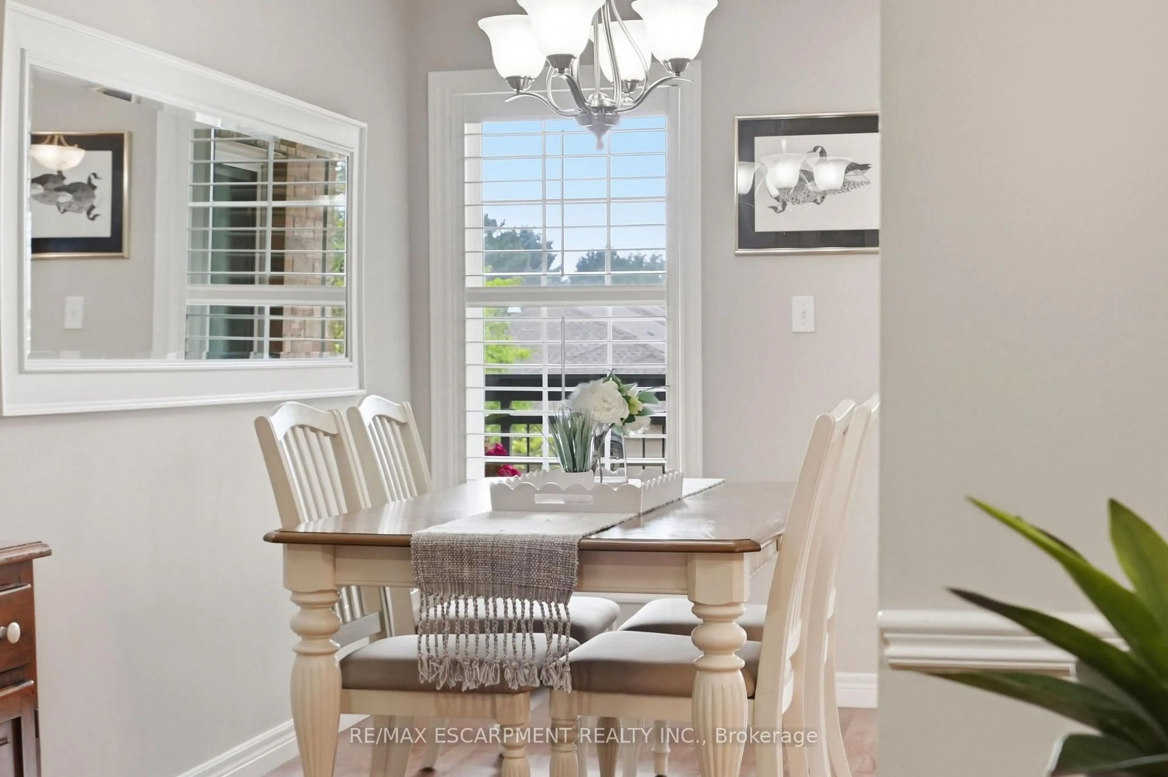 Dining room, unknown for 59 CRITZIA Dr #202, Hamilton Ontario L0R 1W0