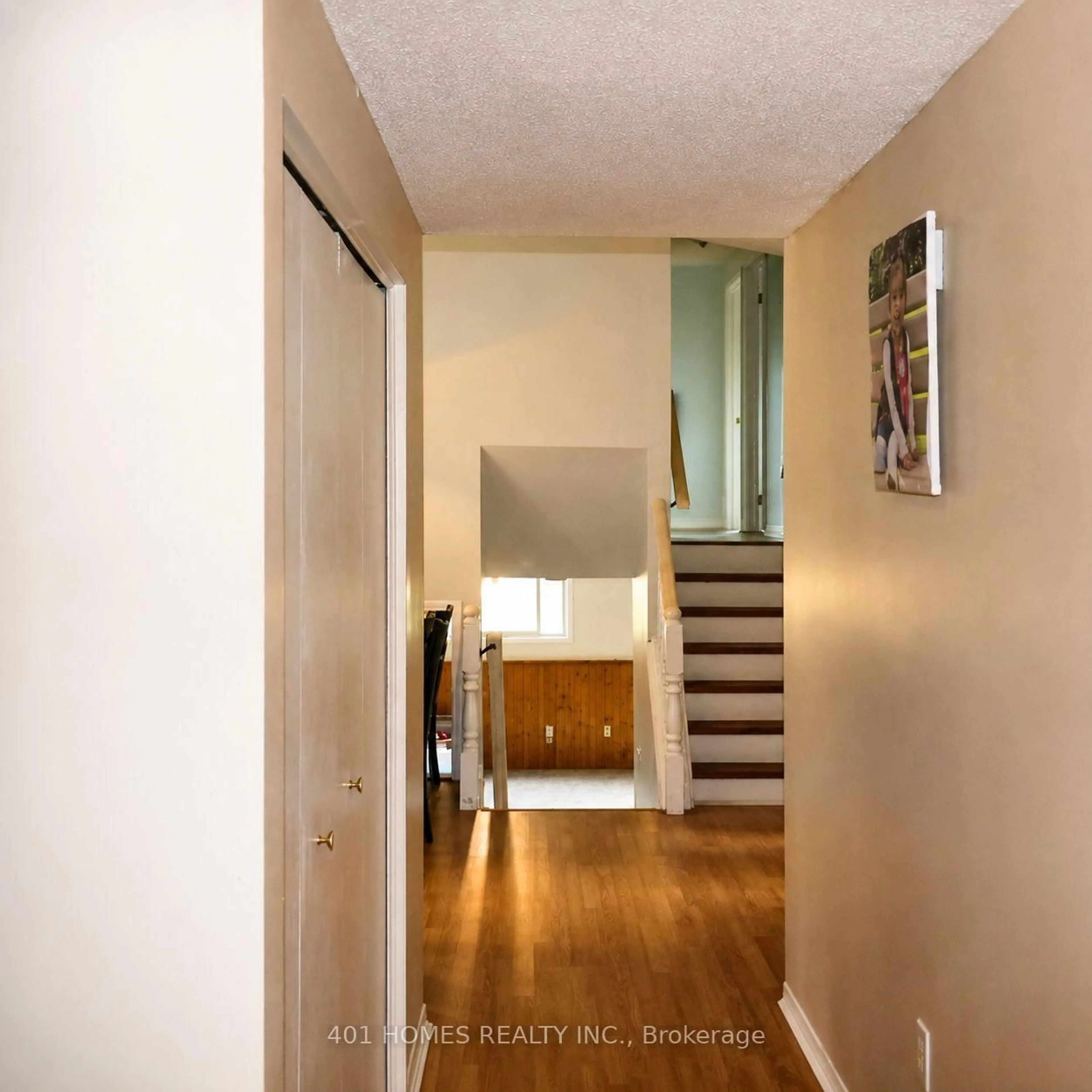 Unknown for 239 Saddy Ave, London East Ontario N5V 3V6