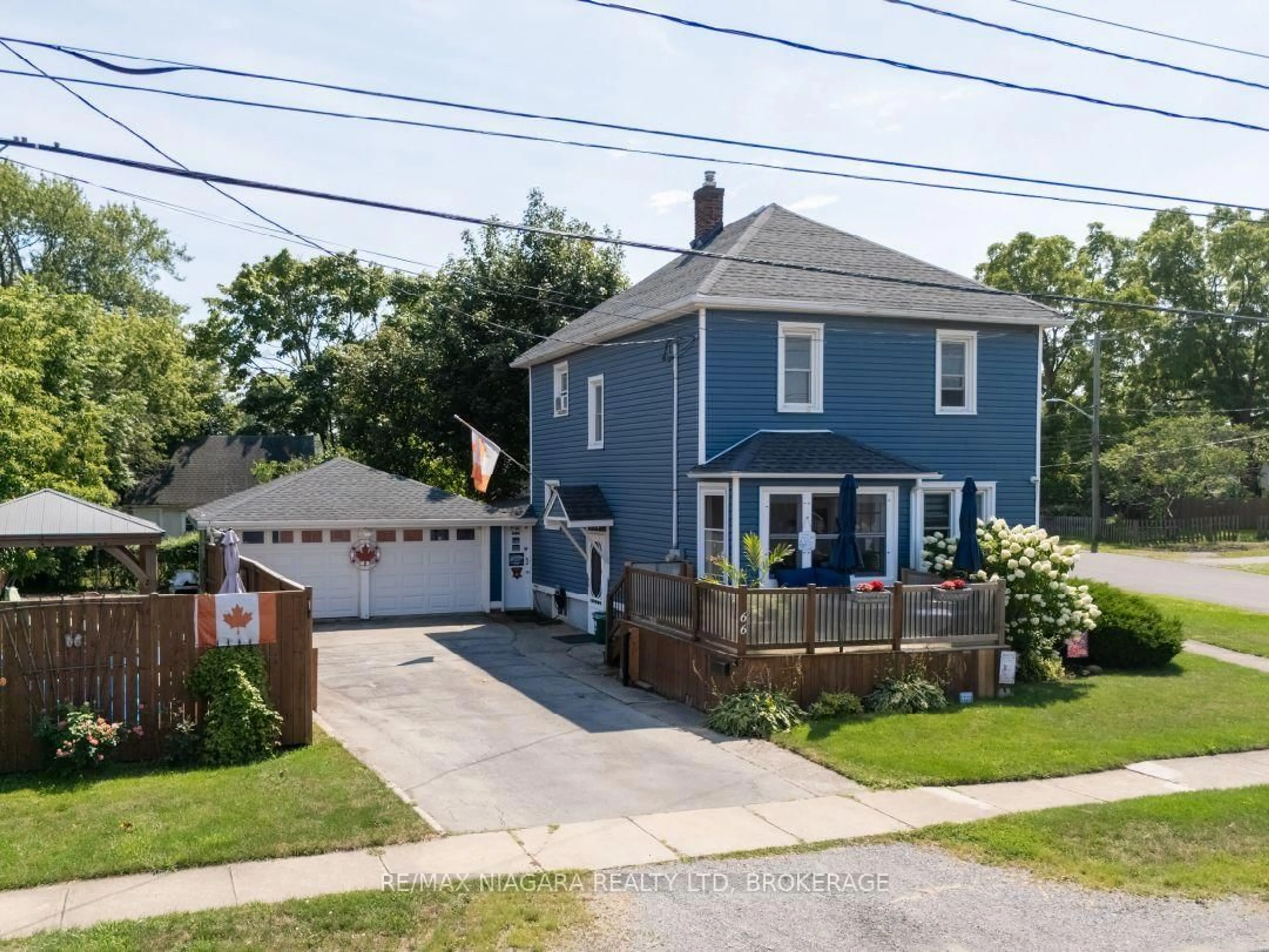 A pic from outside/outdoor area/front of a property/back of a property/a pic from drone, street for 66 Neff St, Port Colborne Ontario L3K 3T1