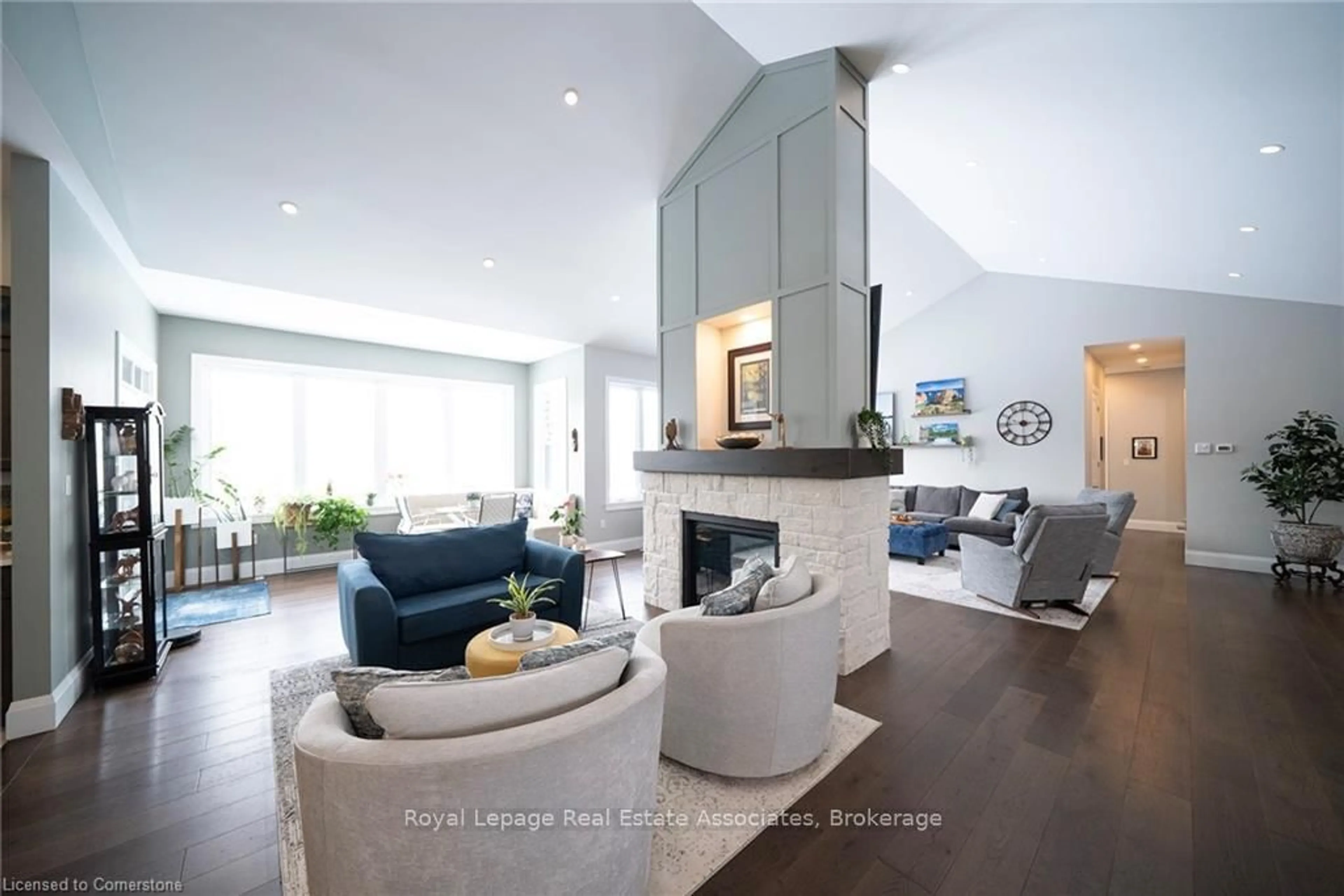 Living room with furniture, unknown for 325 McLean School Rd #8, Brant Ontario N0E 1N0
