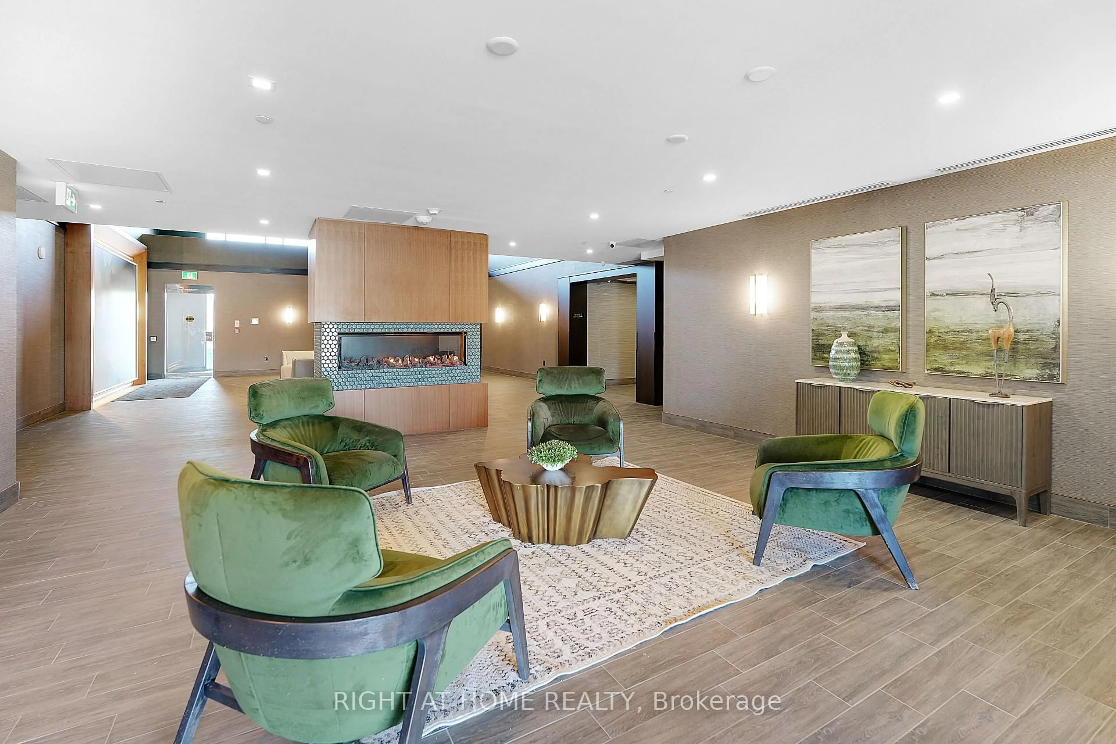 Lobby for 460 Dundas St #905, Hamilton Ontario L8B 2A5