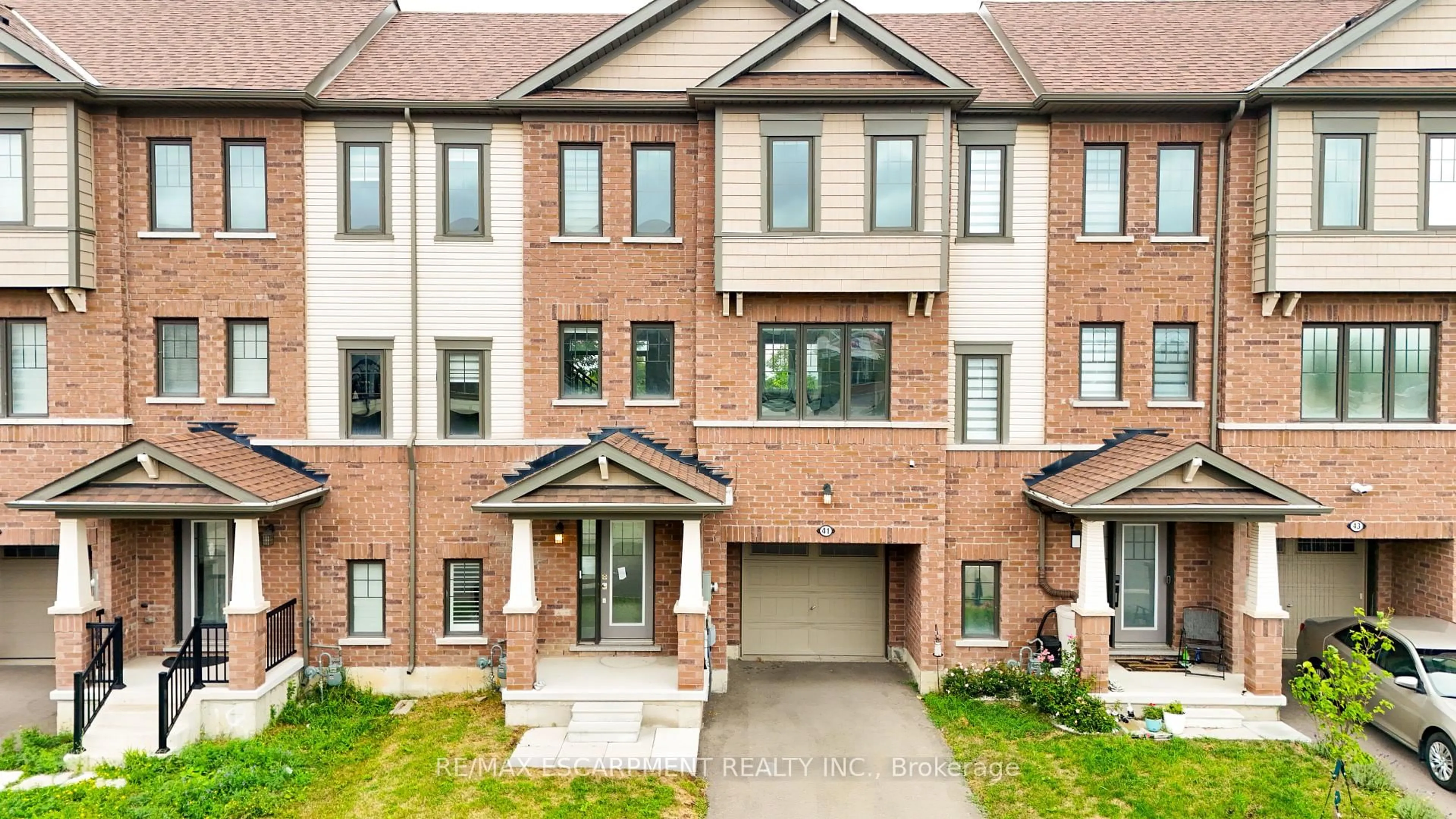 Home with brick exterior material, street for 41 Utter Pl, Hamilton Ontario L8J 0H7