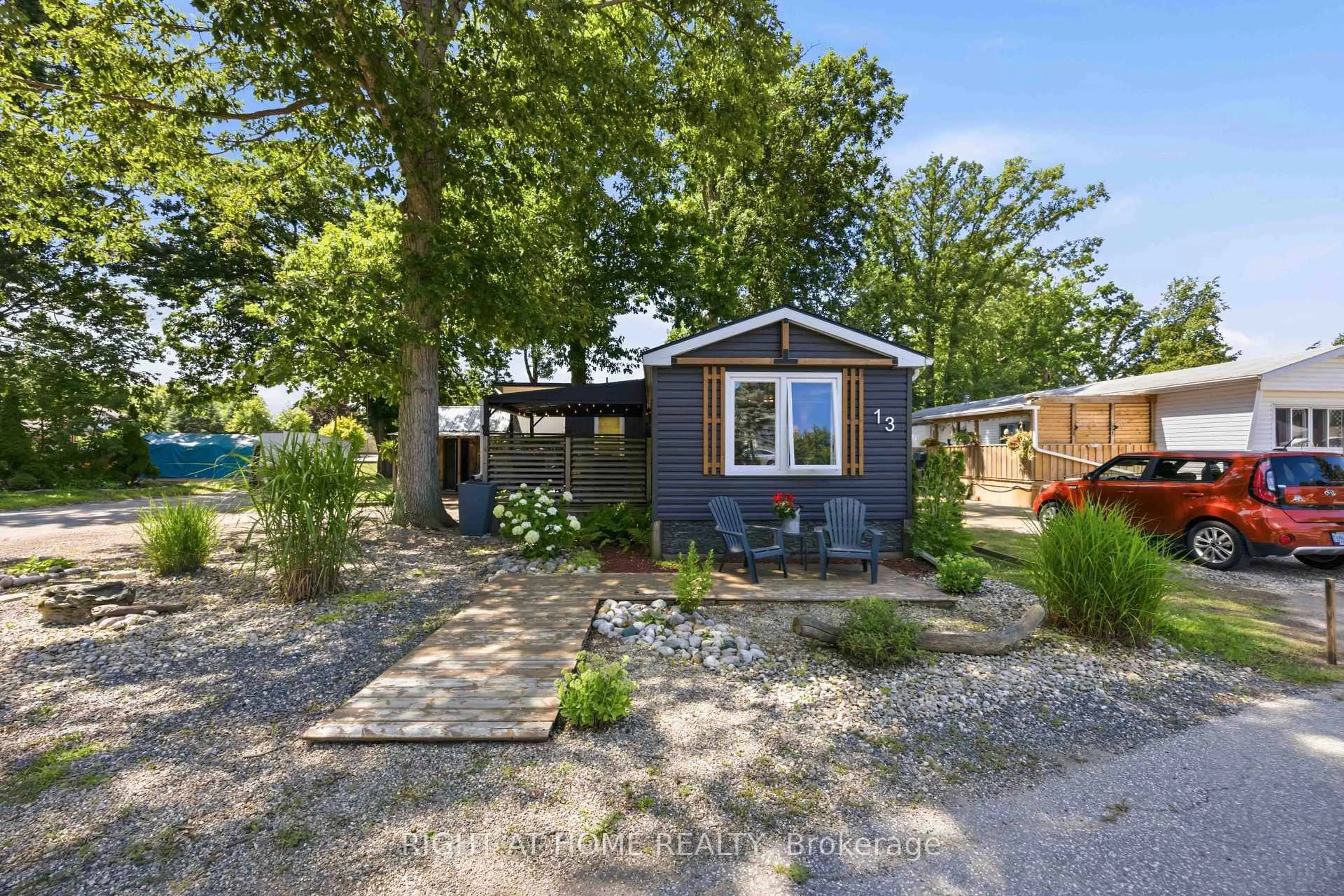 Unknown for 2891 Old Lakeshore Rd #13, Sarnia Ontario N0N 1C0