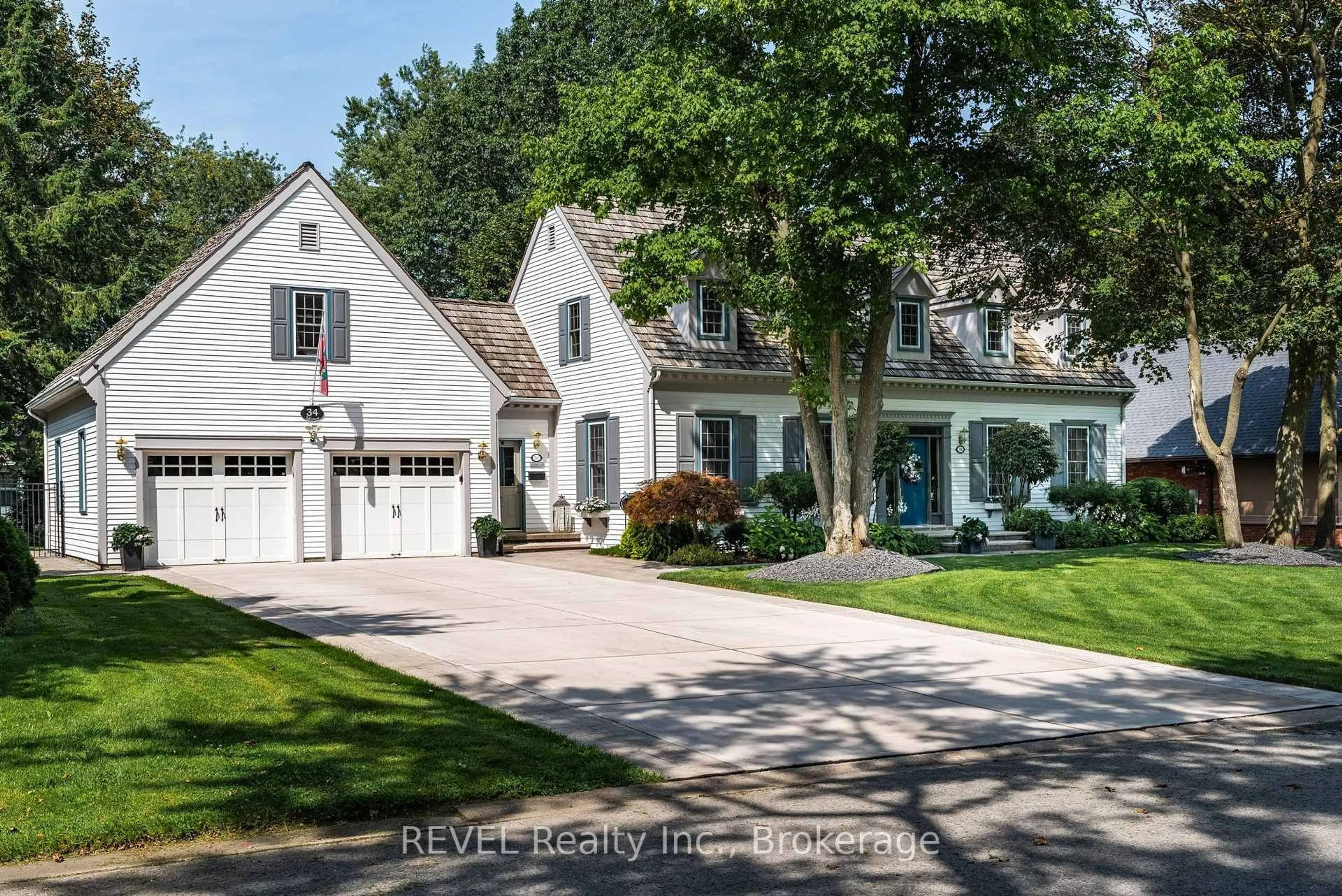 Home with brick exterior material, street for 34 Lorimer St, Pelham Ontario L0S 1E3