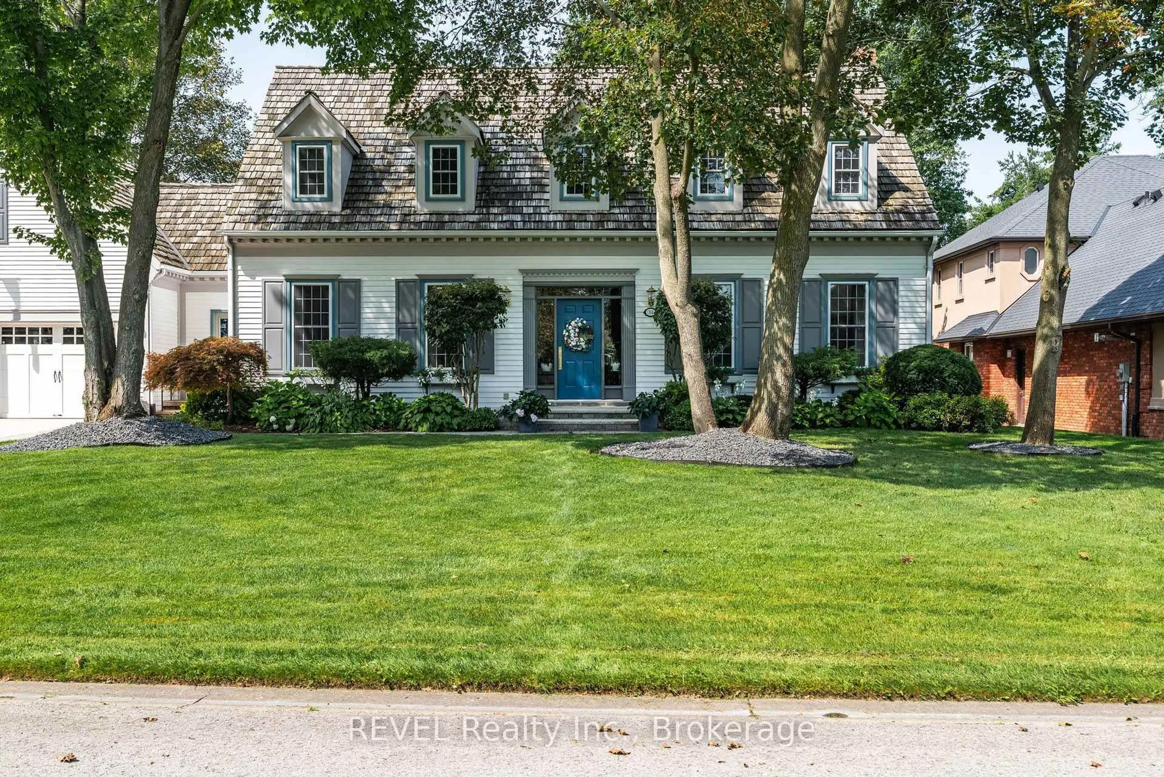 Home with brick exterior material, street for 34 Lorimer St, Pelham Ontario L0S 1E3