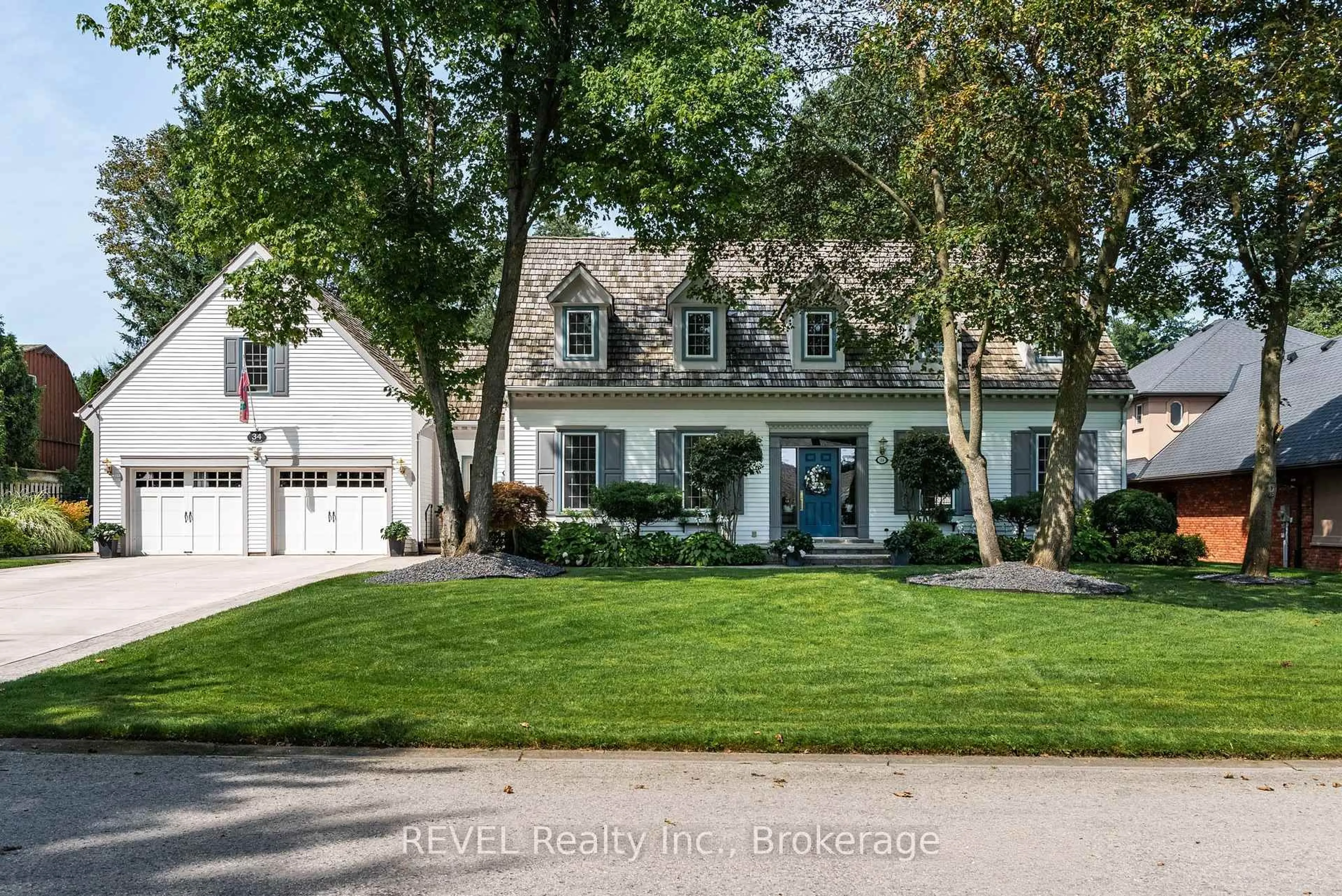 Home with brick exterior material, street for 34 Lorimer St, Pelham Ontario L0S 1E3