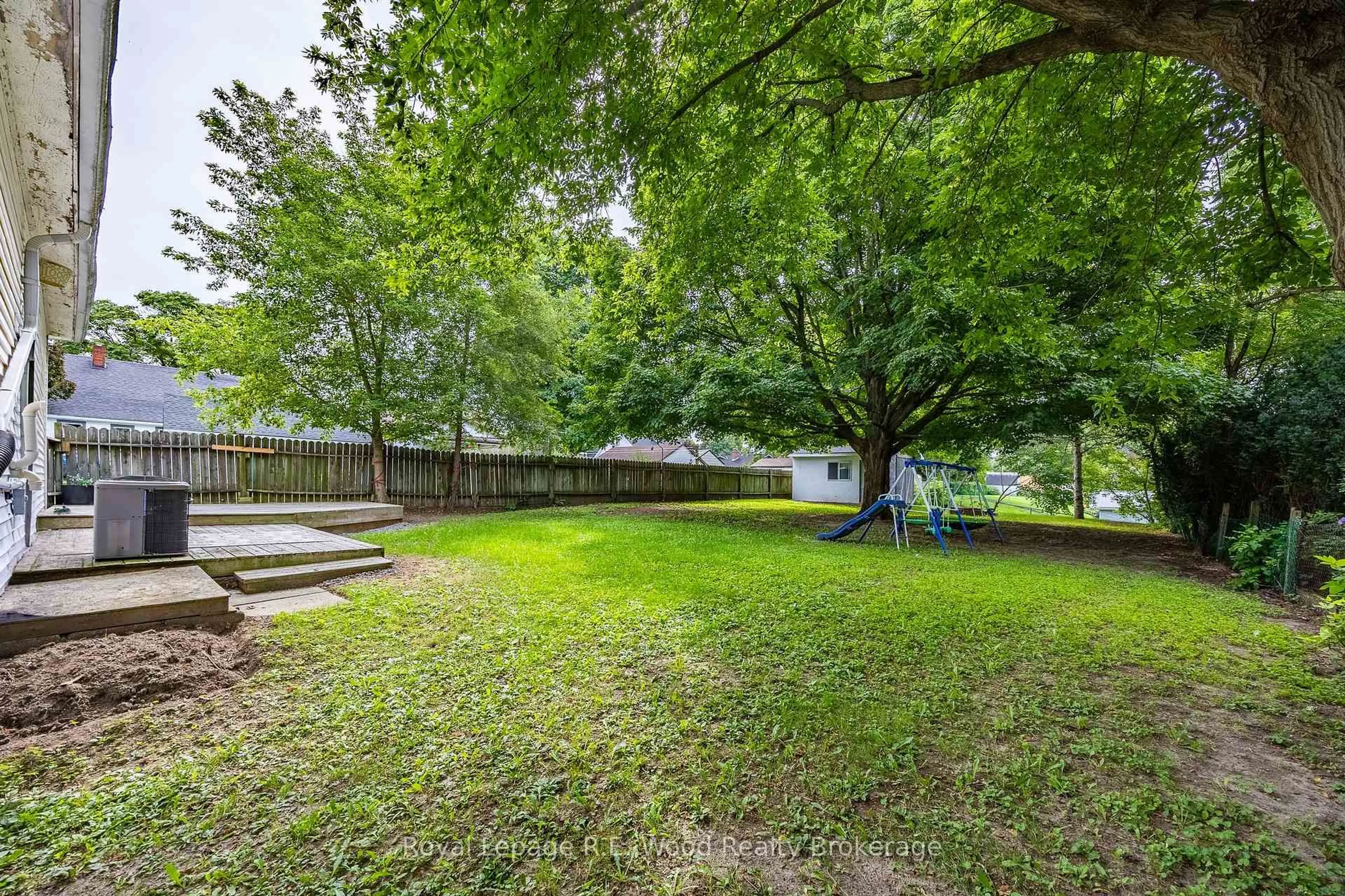 Patio, forest/trees view for 5 FIRST Ally, Tillsonburg Ontario N4G 5P7